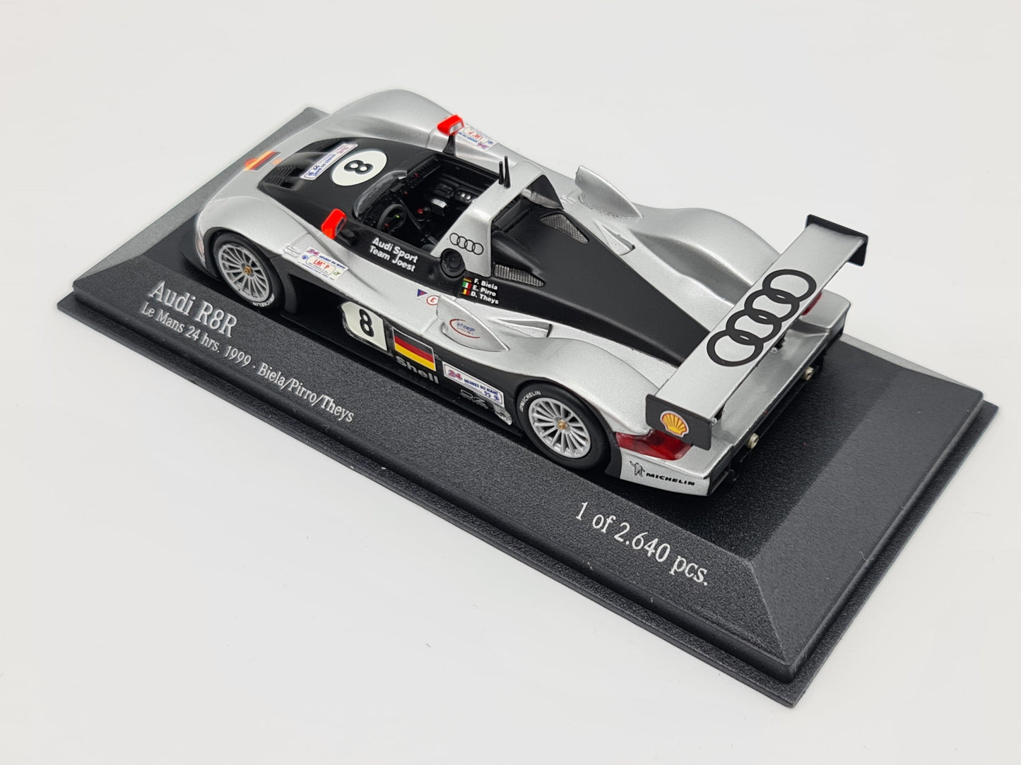 1/43 2000 Audi R8S - Abt / Alboreto / Capello - Minichamps