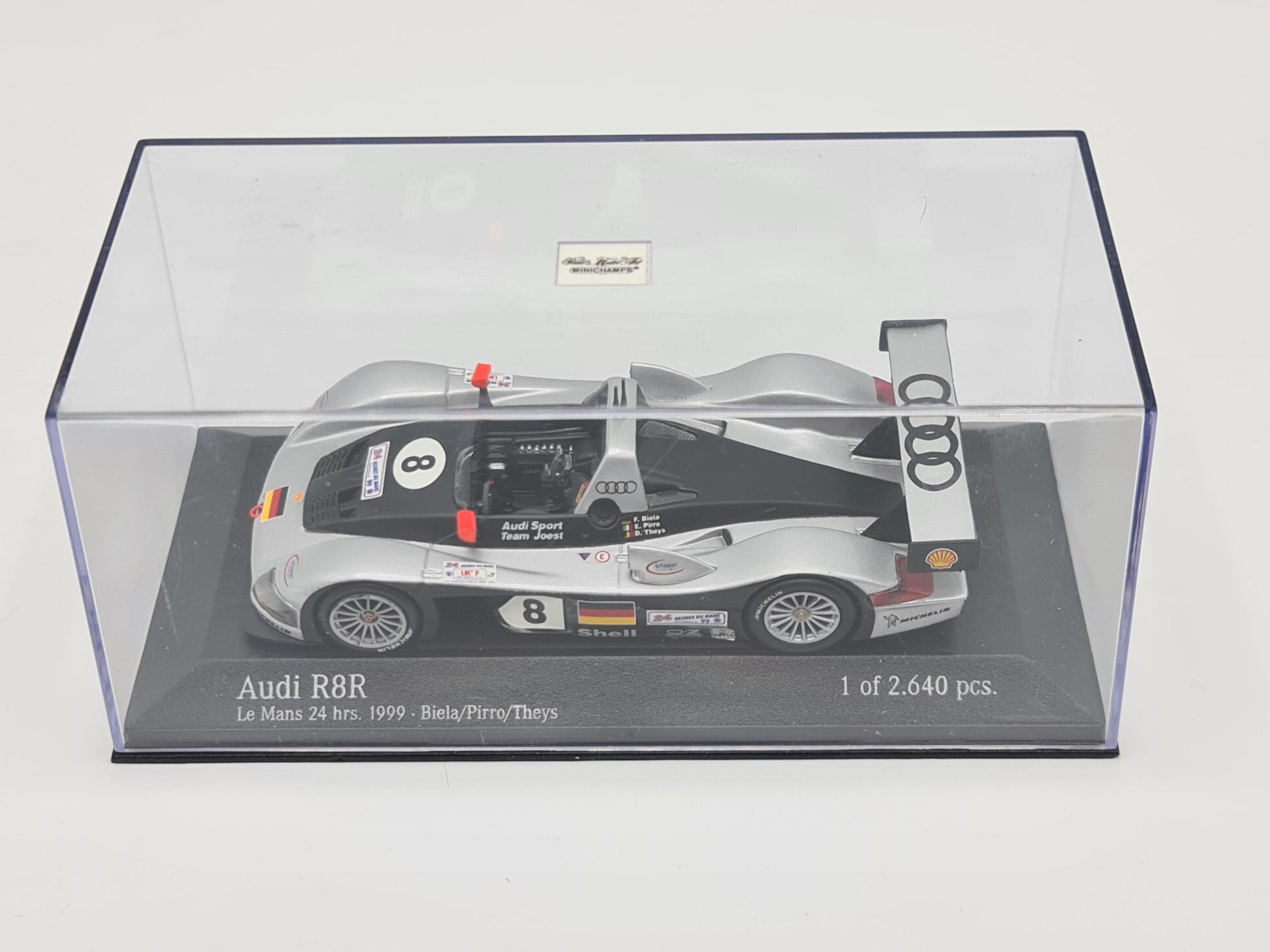 1/43 2000 Audi R8S - Abt / Alboreto / Capello - Minichamps | Model Le Mans Car