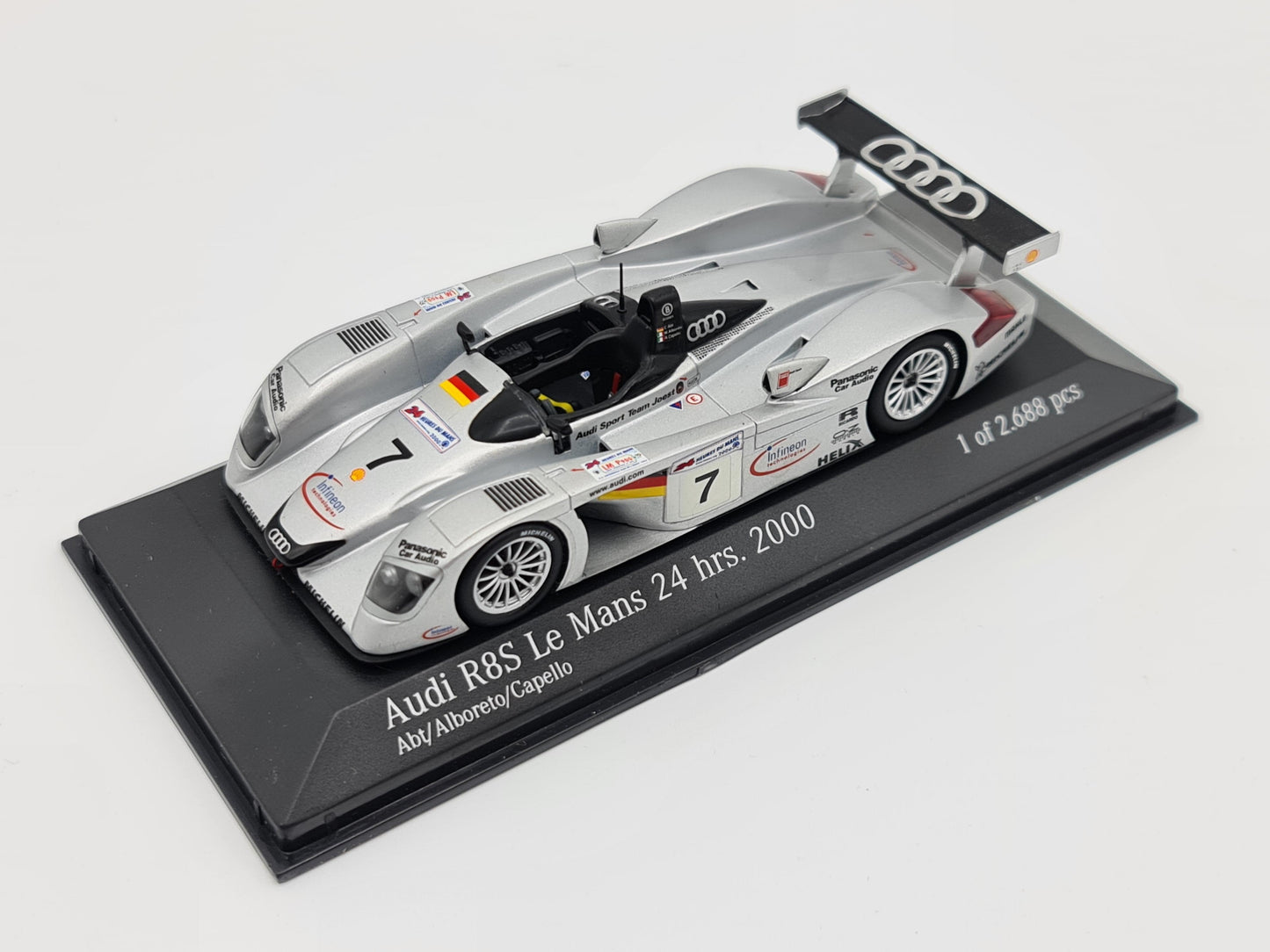 1/43 2000 Audi R8S - Abt / Alboreto / Capello - Minichamps