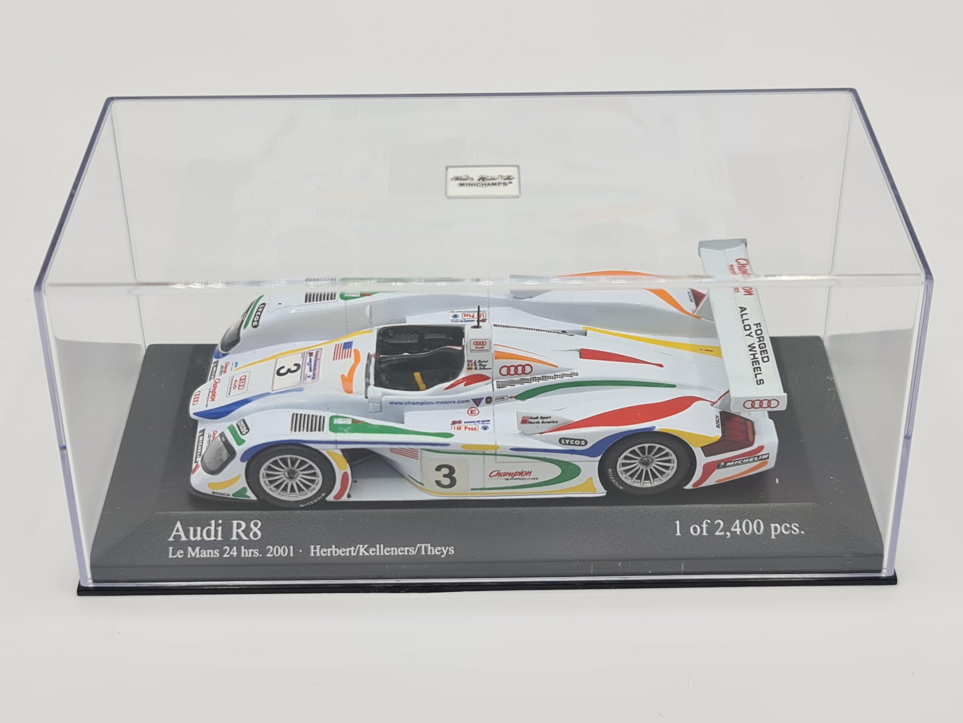 1/43 2001 Audi R8 - Herbert / Kelleners / Theys - Minichamps | Model Le Mans Car