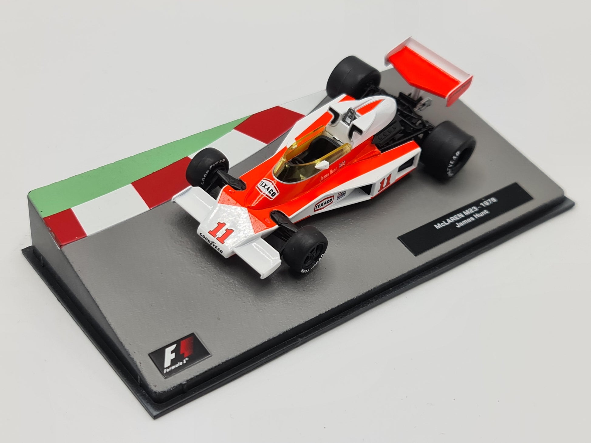 1/43 1976 McLaren M23 – James Hunt