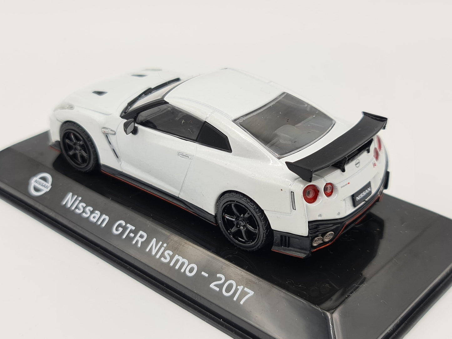 1/43 2017 Nissan GT-R Nismo