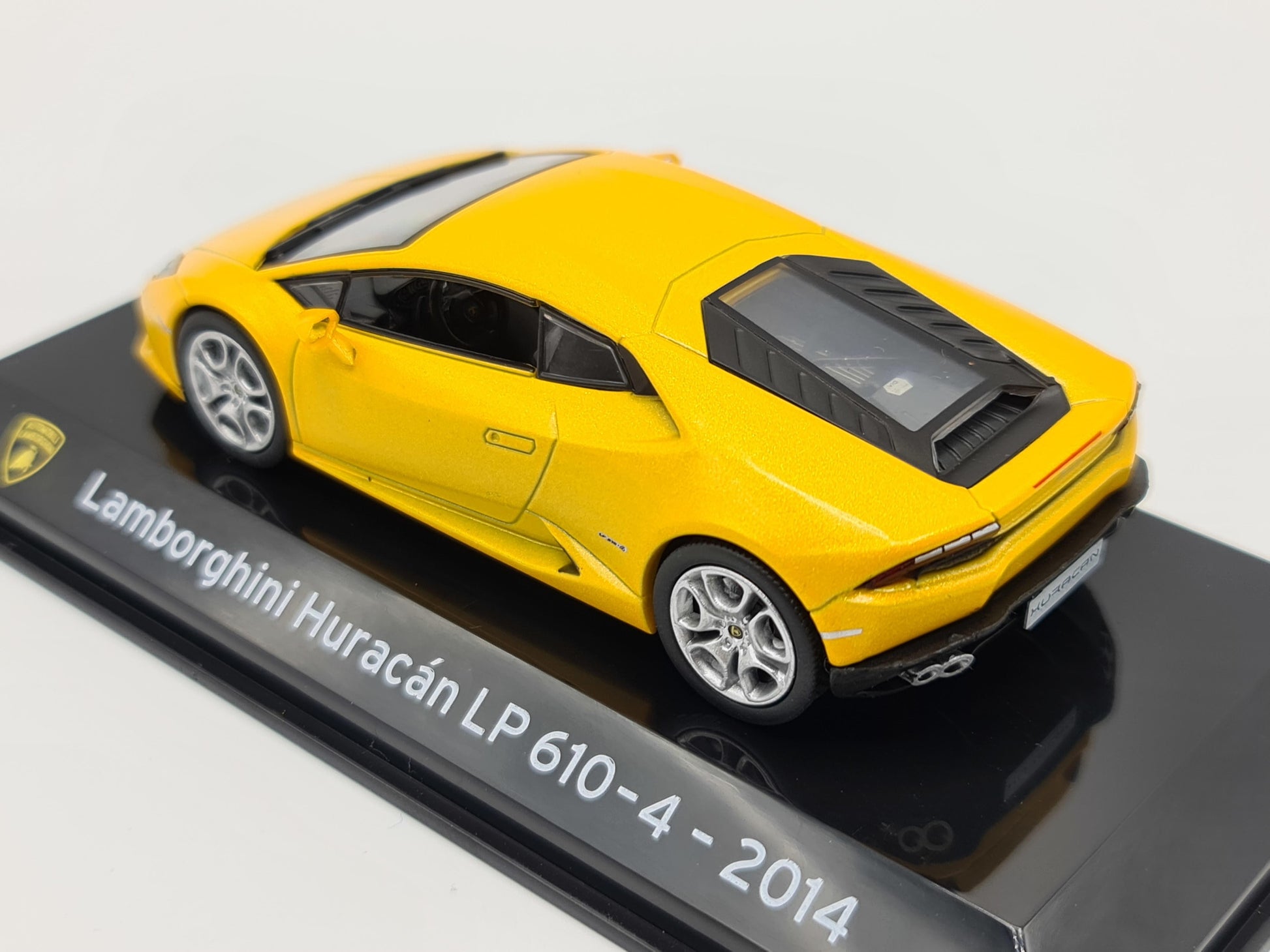 1/43 2014 Lamborghini Huracan LP 610-4 | Model Car