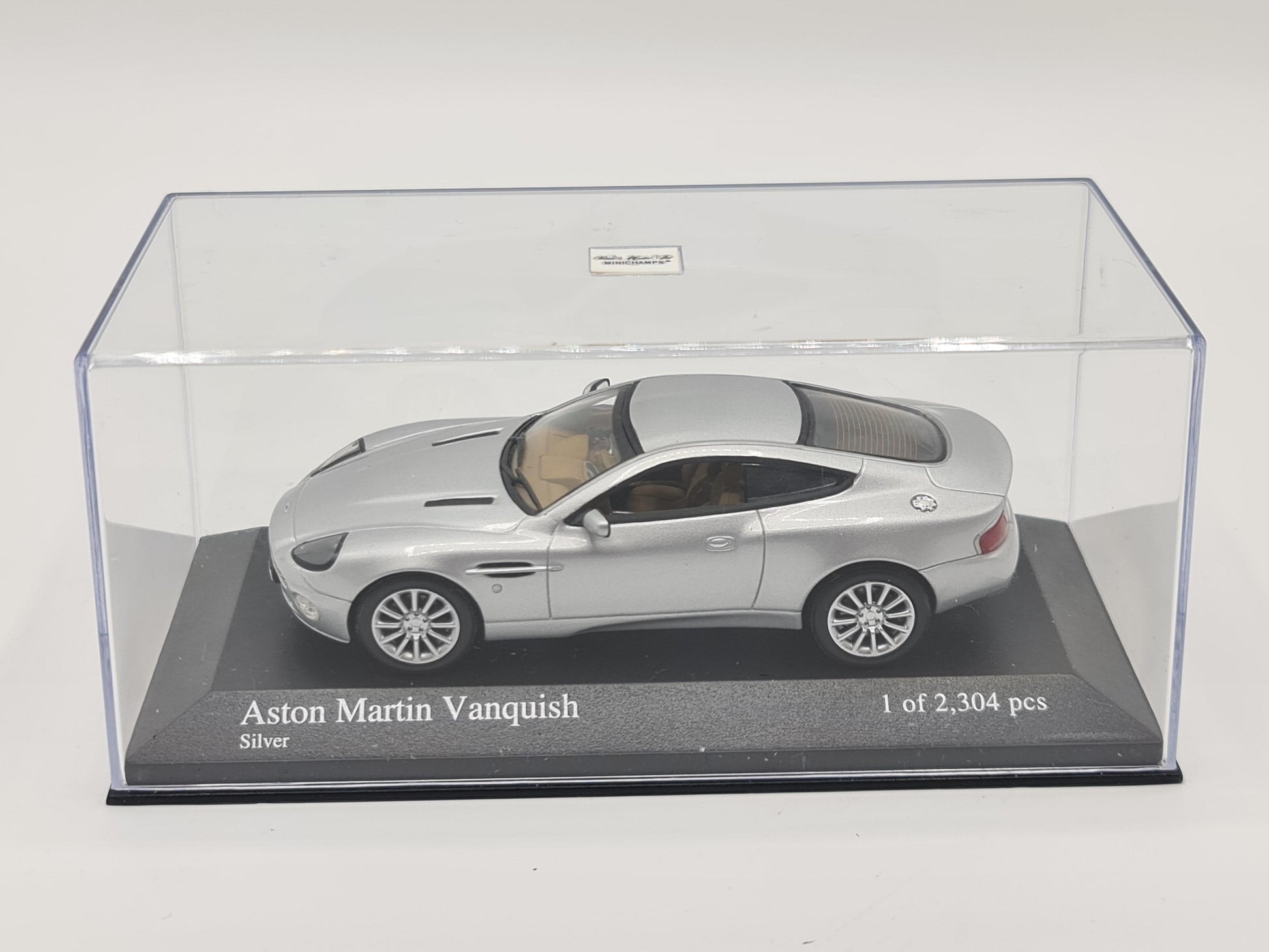 1/43 2002 Aston Martin Vanquish - Minichamps | Model Car