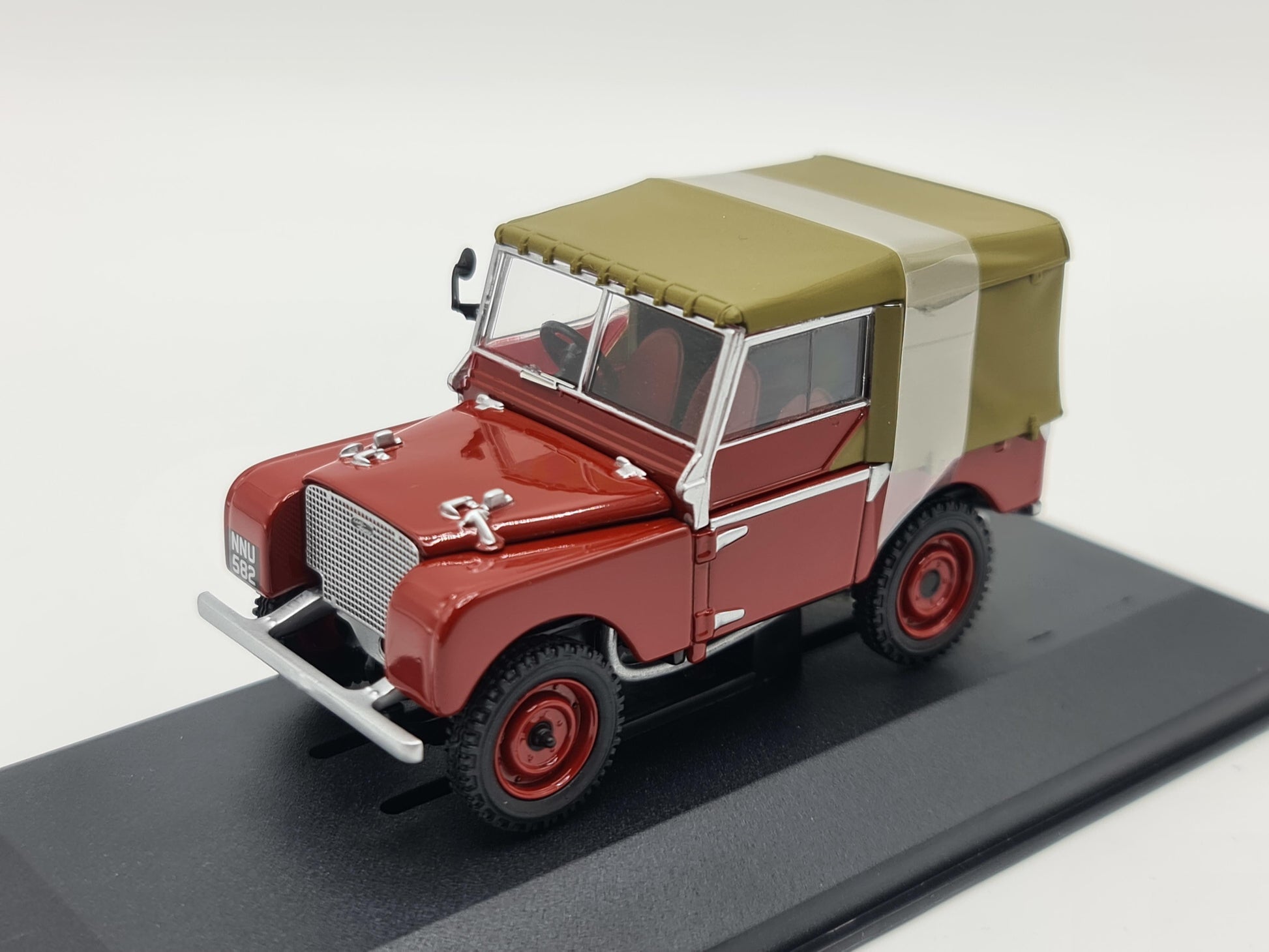 1/43 1949 Land Rover Series 1 80 - Corgi Vanguards