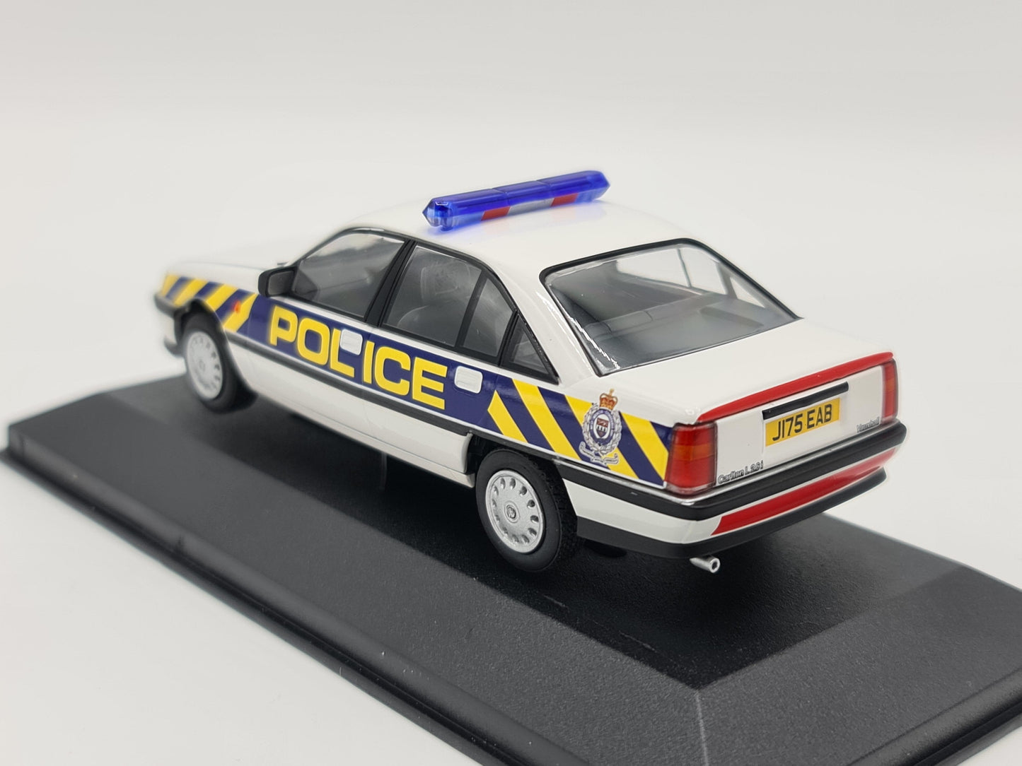 1/43 1992 Vauxhall Carlton 2.6Li - British Police - W. Mercia - Corgi Vanguards