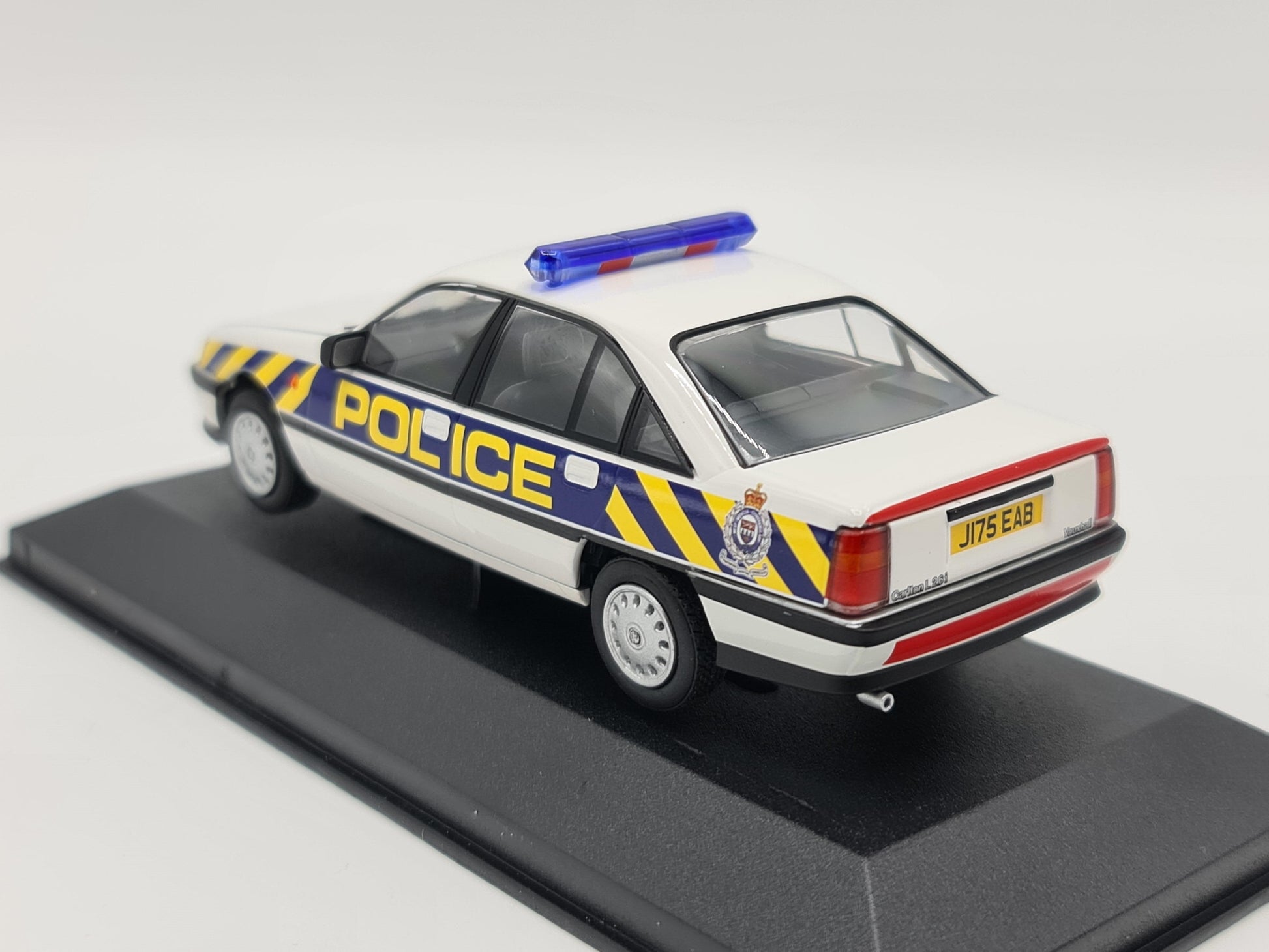 1/43 1992 Vauxhall Carlton 2.6Li - British Police - W. Mercia - Corgi Vanguards | Model Car
