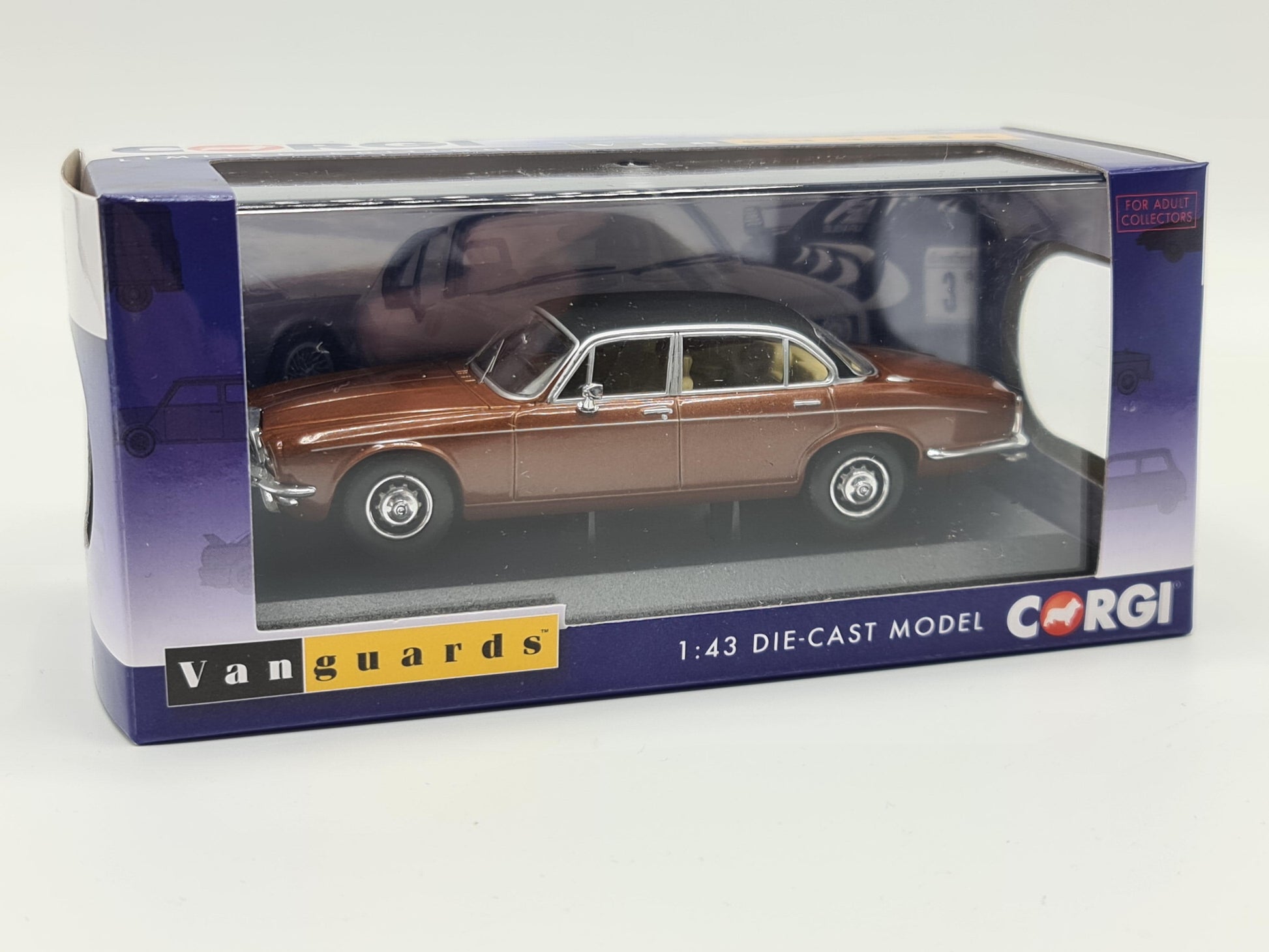 1/43 1973 Daimler Double Six Series 2 Vanden Plas - Corgi Vanguards | Model Car