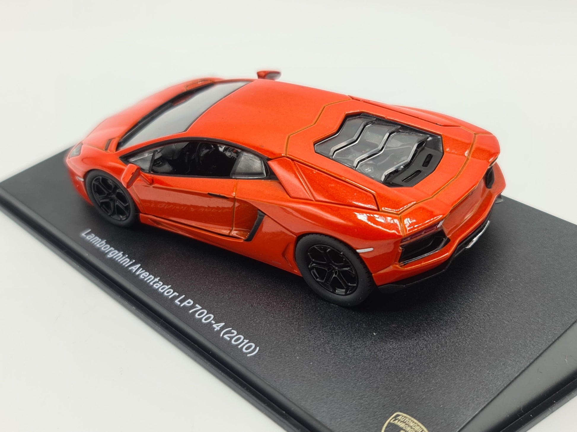 1/43 2010 Lamborghini Aventador LP700-4 | Model Car