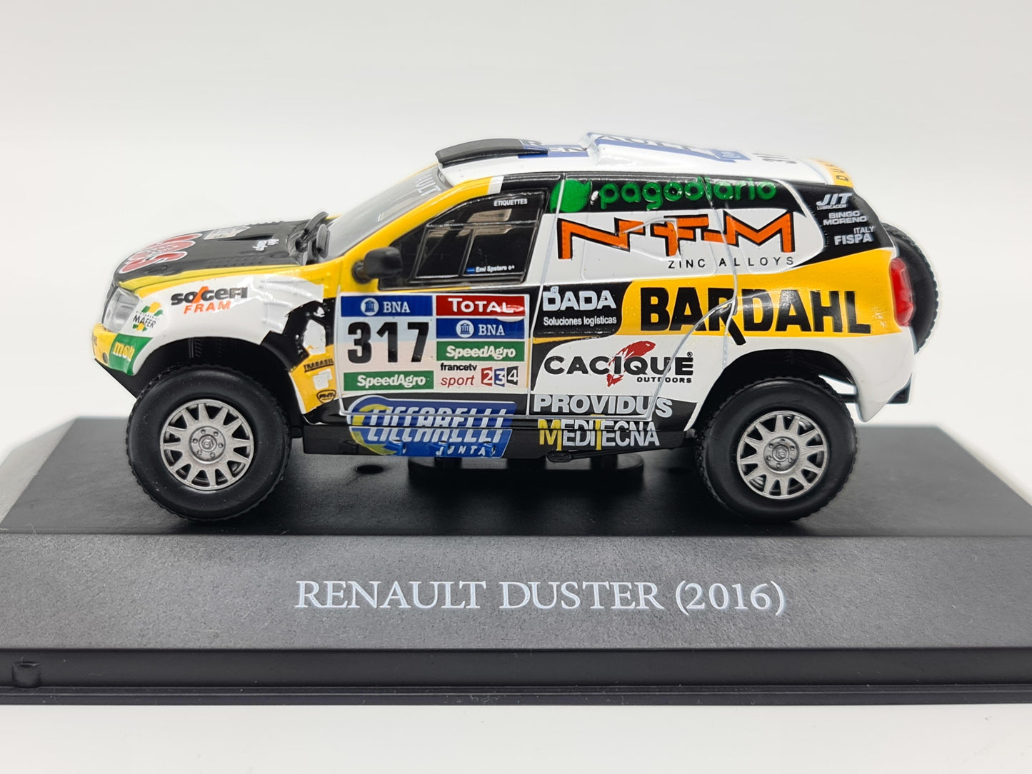 1/43 2016 Renault Duster - Dakar Rally - Spataro / Lavieille