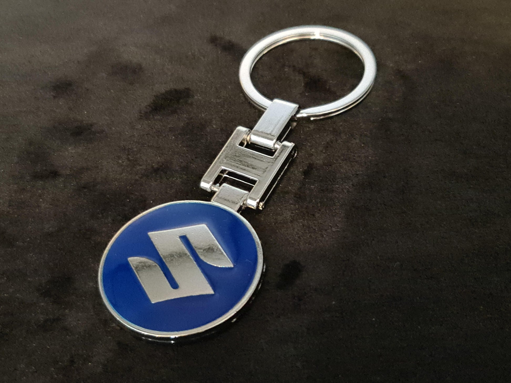 Suzuki Logo Keyring