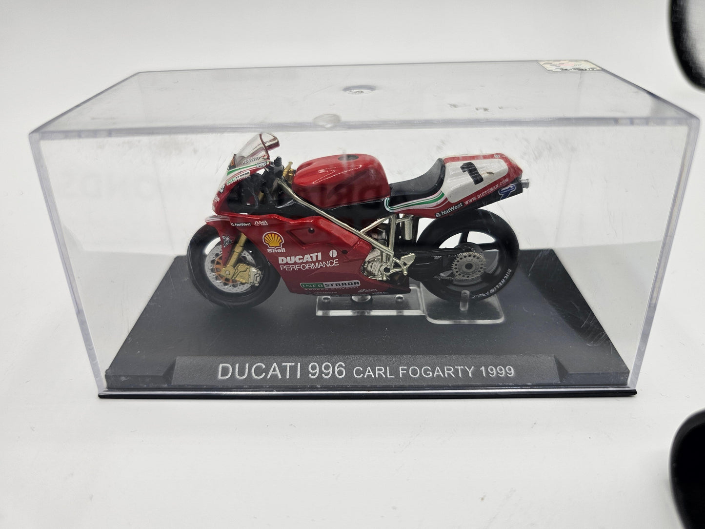 1/24 1999 Ducati 996 - Carl Fogarty