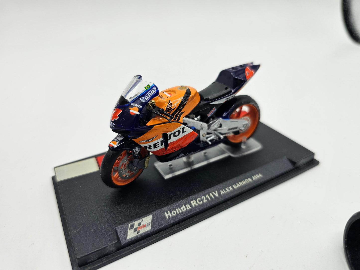 1/24 2004 Honda RC211V - Alex Barros