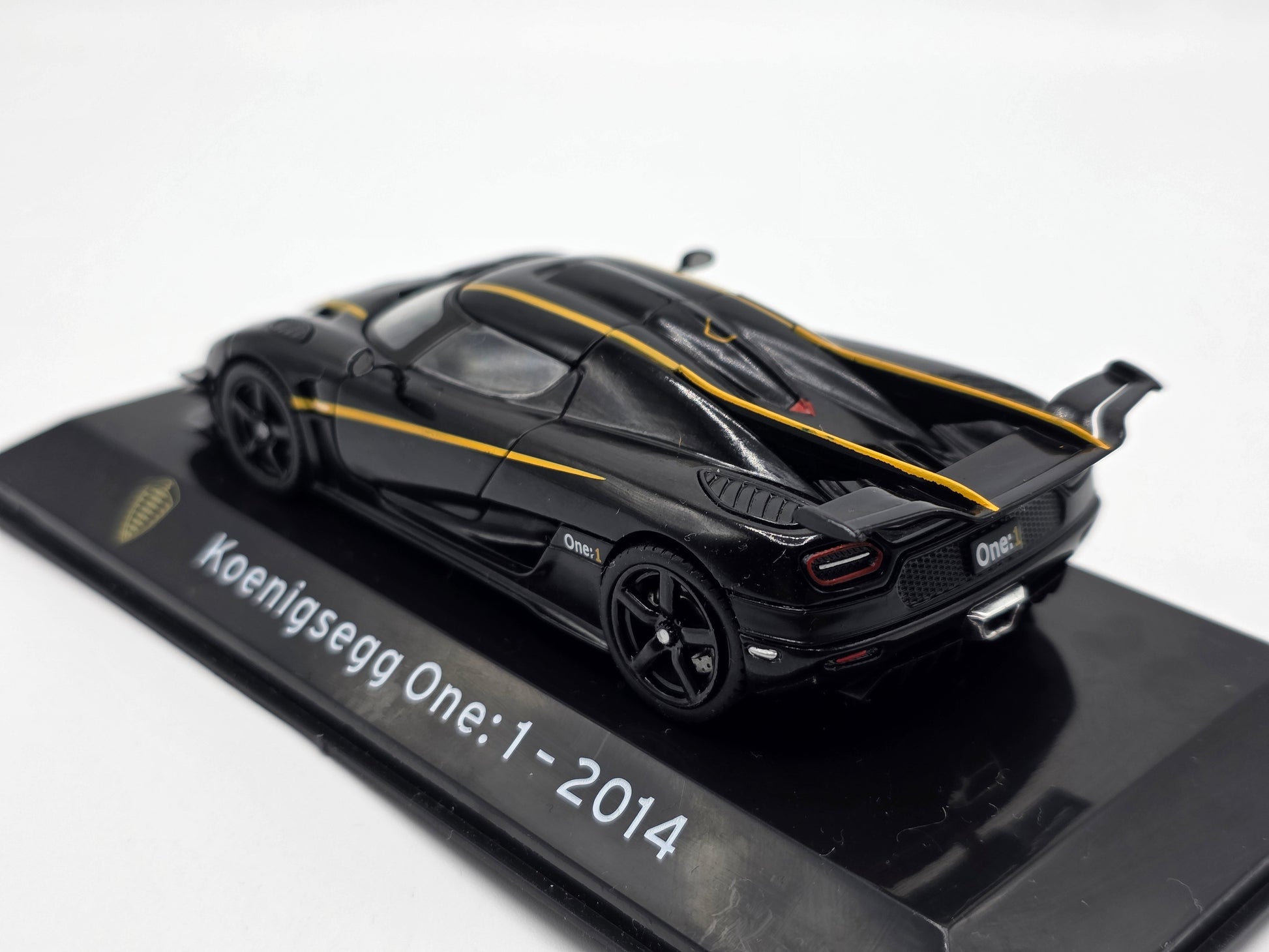 1/43 2014 Koenigsegg One:1 | Model Car