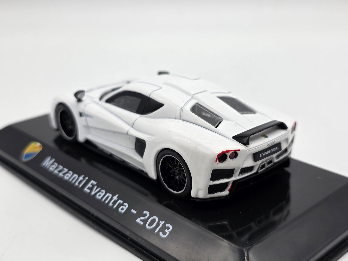 1/43 2013 Mazzanti Evantra | Model Car