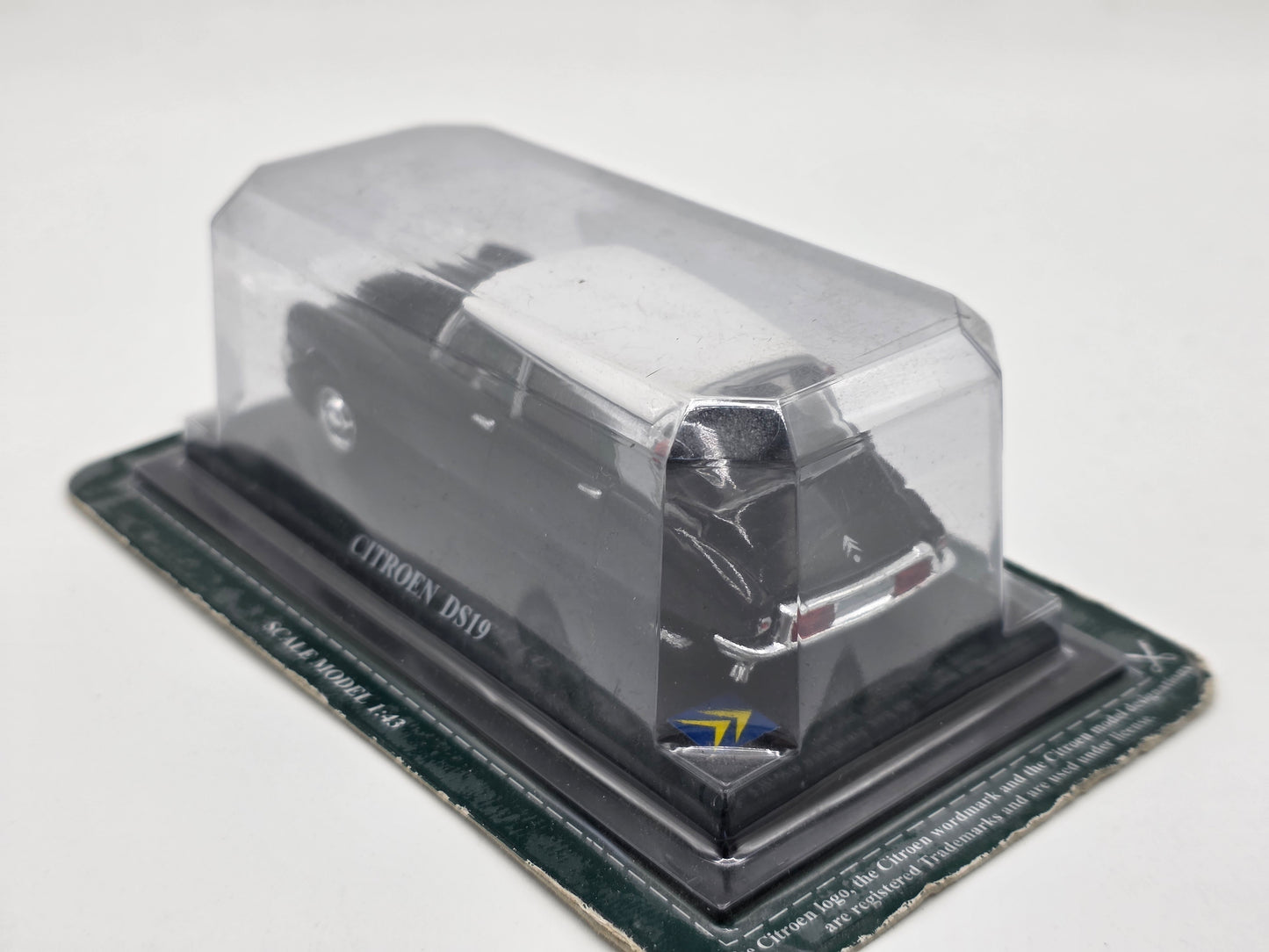 1/43 1956 Citroen DS 19 - Del Prado