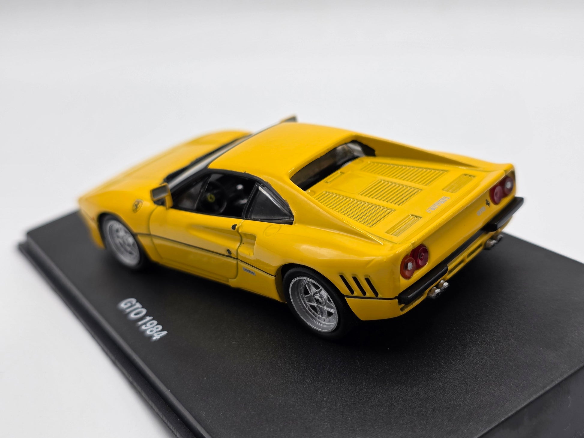 1/43 1984 Ferrari GTO | Model Car | Ferrari GT Collection