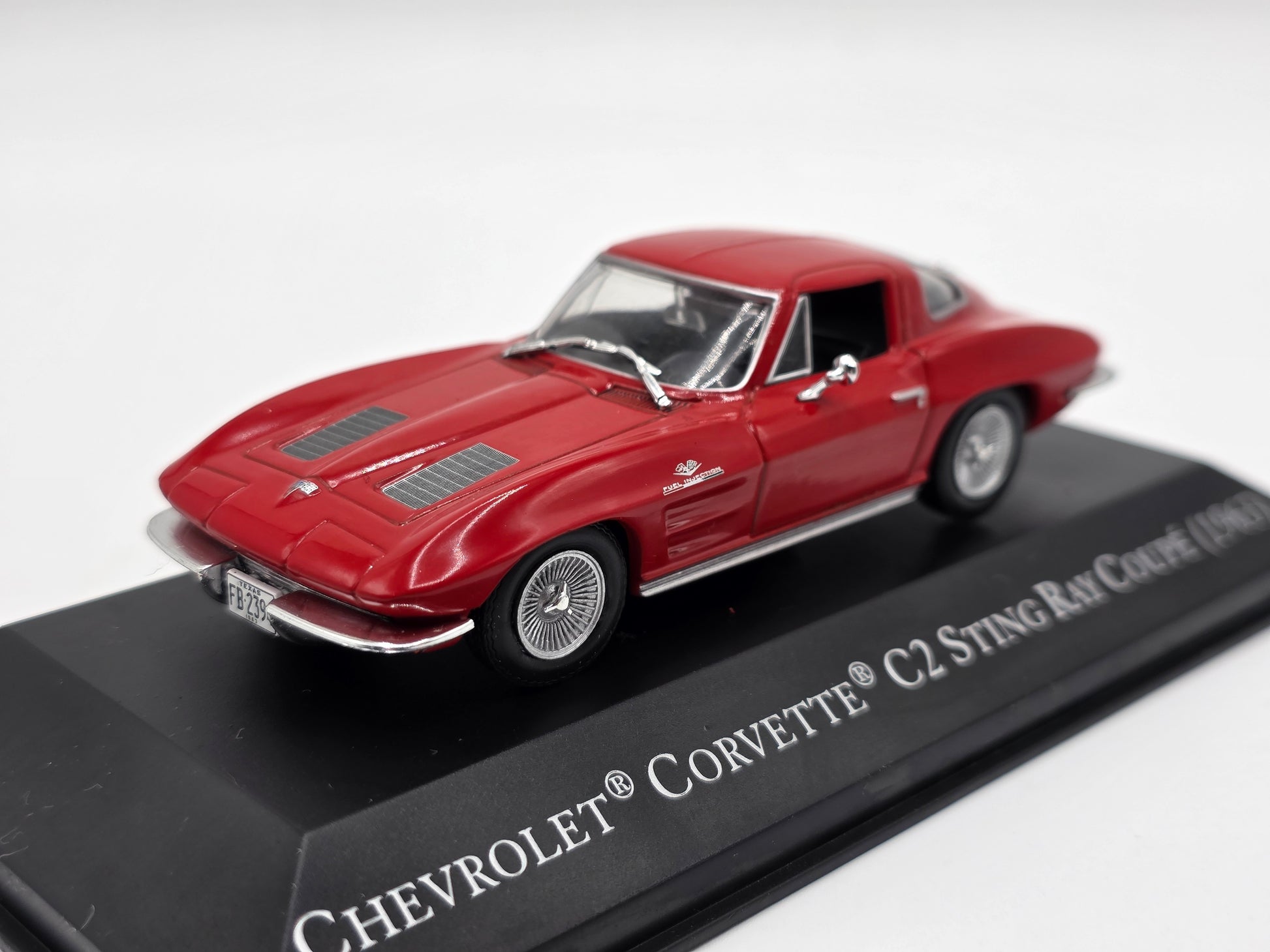 1/43 1963 Chevrolet Corvette C2 Stingray Coupe | Model Car | American Car Collection
