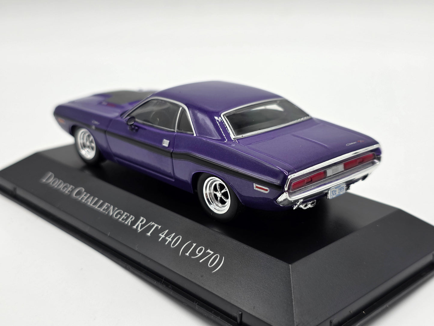 1/43 1970 Dodge Challenger R/T 440 | Model Car | American Car Collection