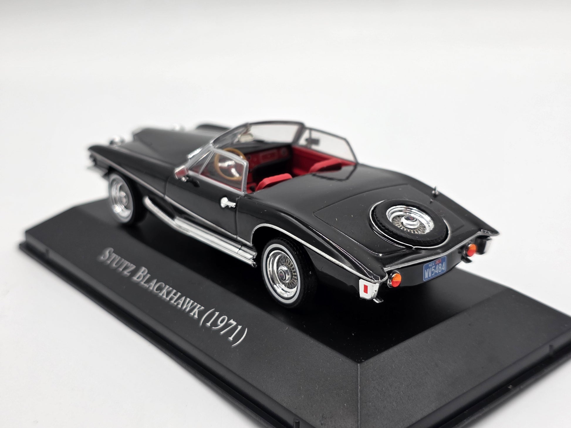 1/43 1971 Stutz Blackhawk | Model Car | American Car Collection