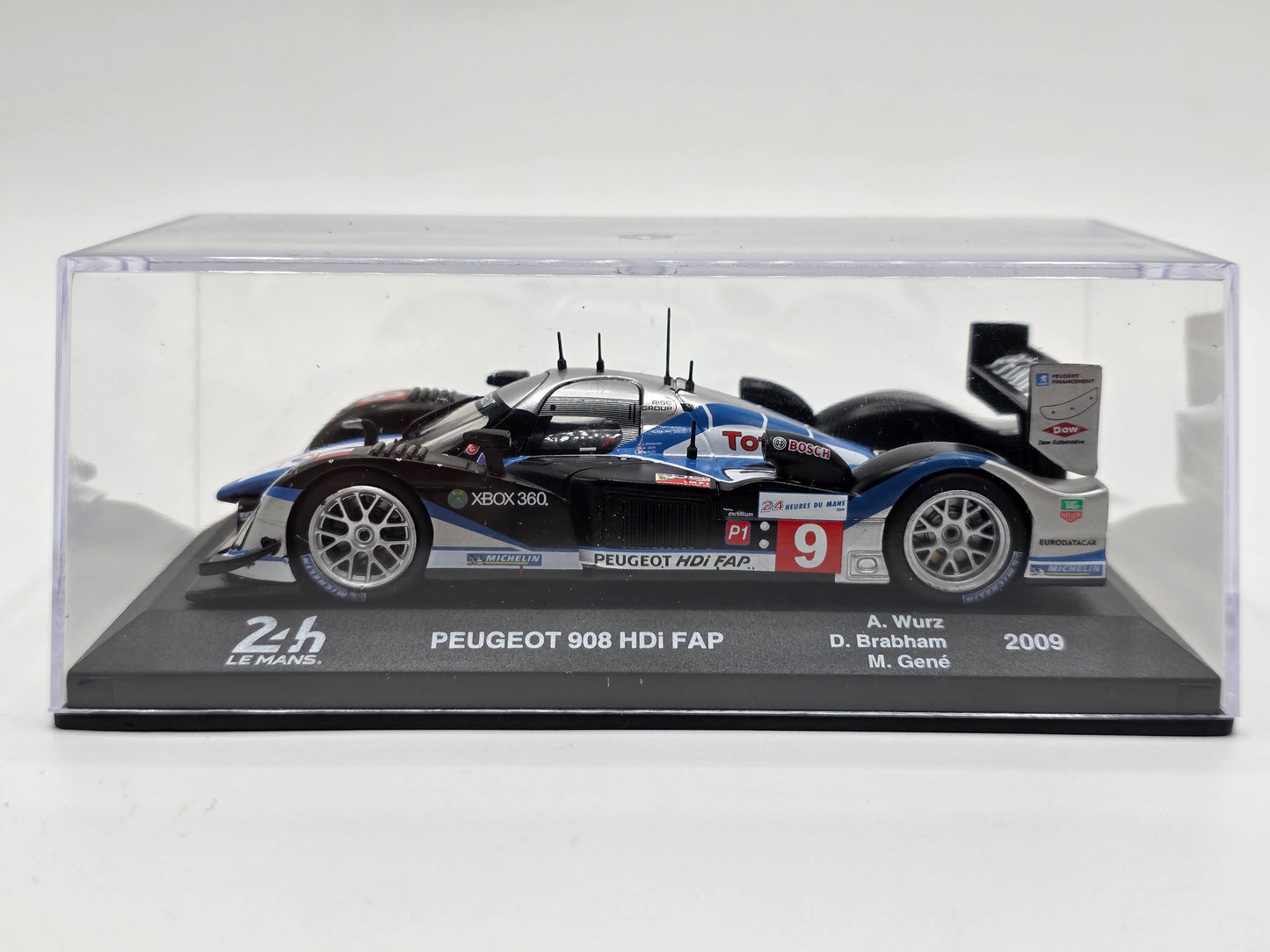 1/43 2009 Peugeot 908 HDI FAP - Brabham / Gene / Wurz | Model Le Mans Car