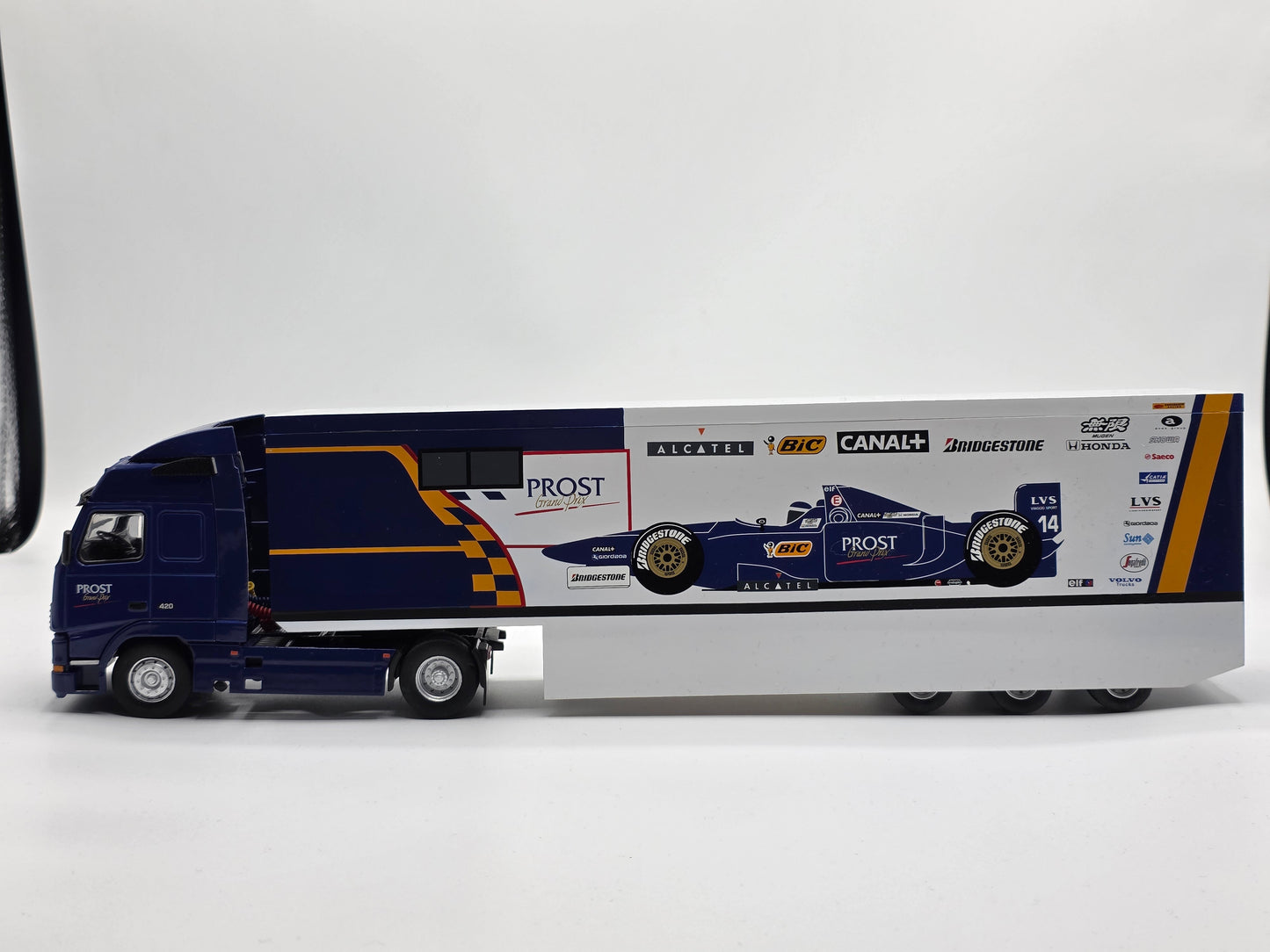 1/43 1997 Volvo FH12 Transporter Truck - Prost F1 Team