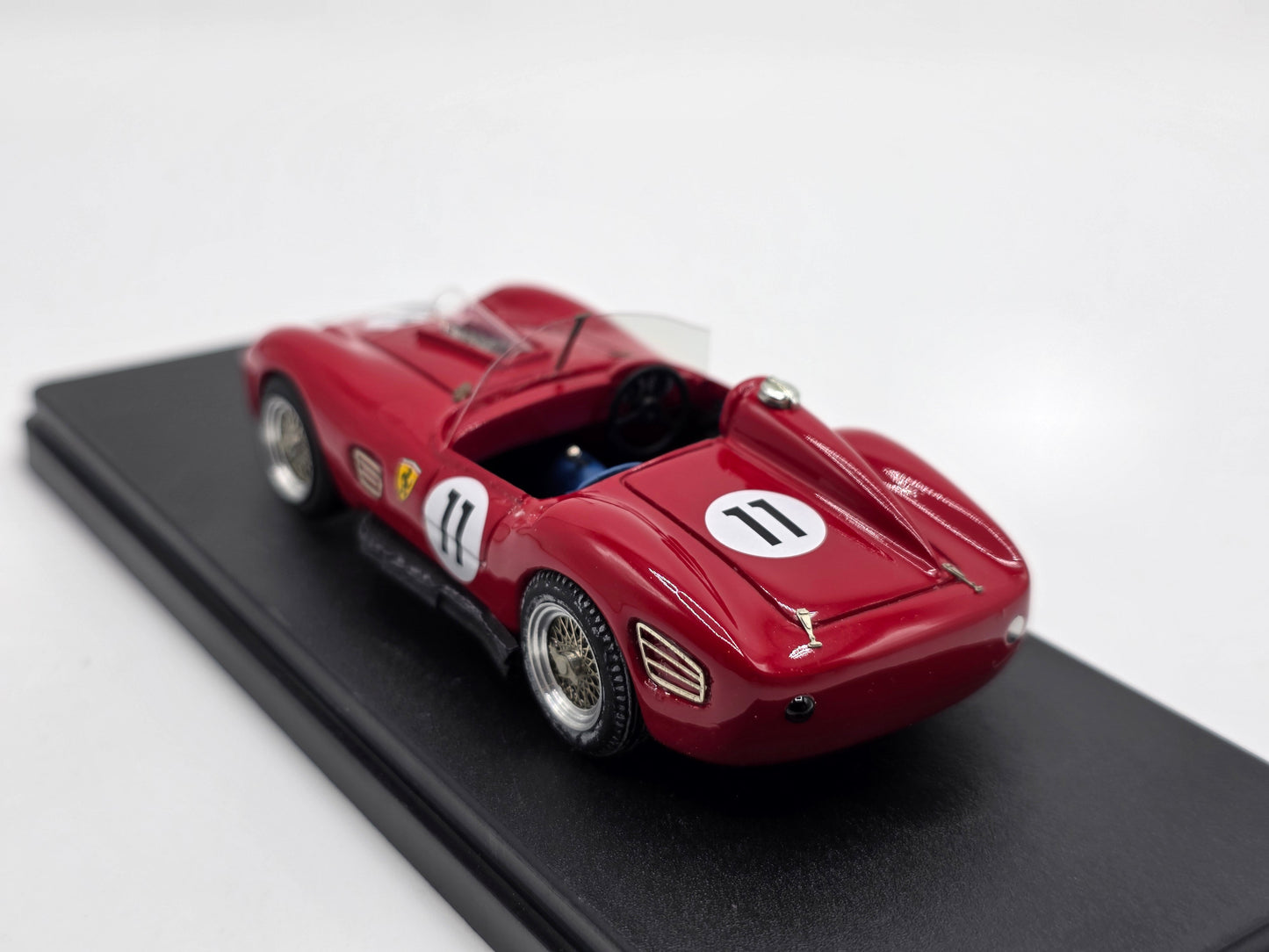 1/43 1960 Ferrari TR60 - Gendebien / Frere | Model Le Mans Car