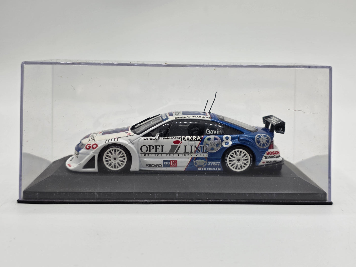 1/43 1996 Opel Calibra - DTM/ITC - Oliver Gavin - Minichamps | Model Car