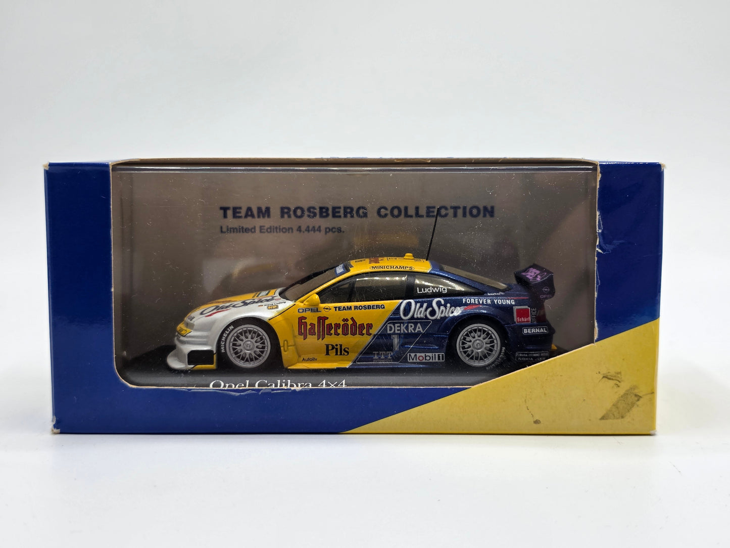 1/43 1995 Opel Calibra - DTM - Klaus Ludwig - Minichamps | Model Car