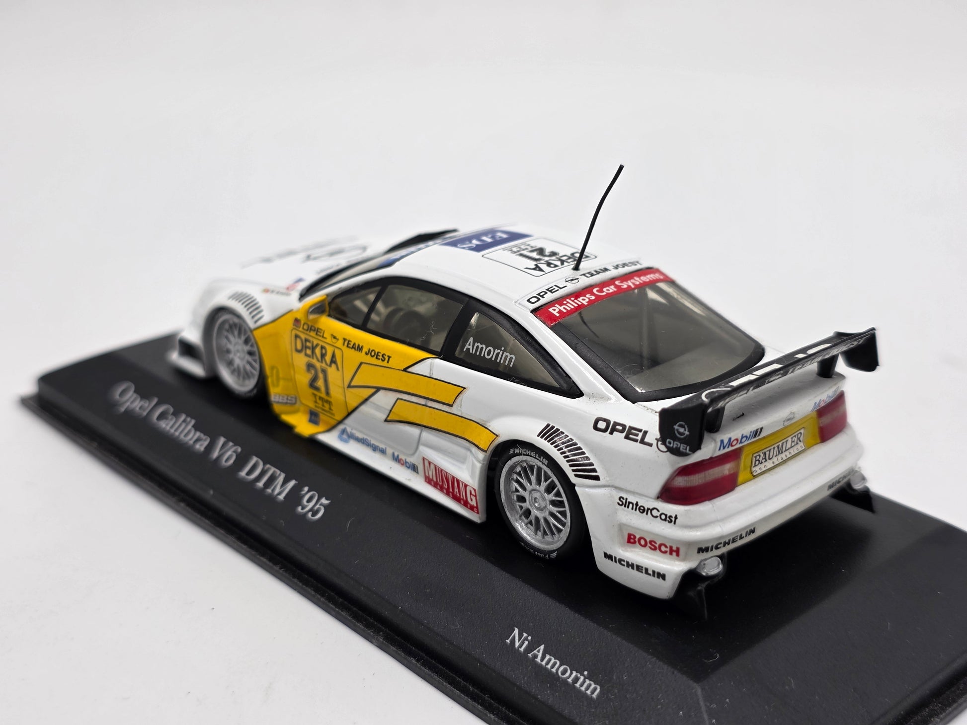 1/43 1995 Opel Calibra - DTM - Ni Amorim - Minichamps | Model Car