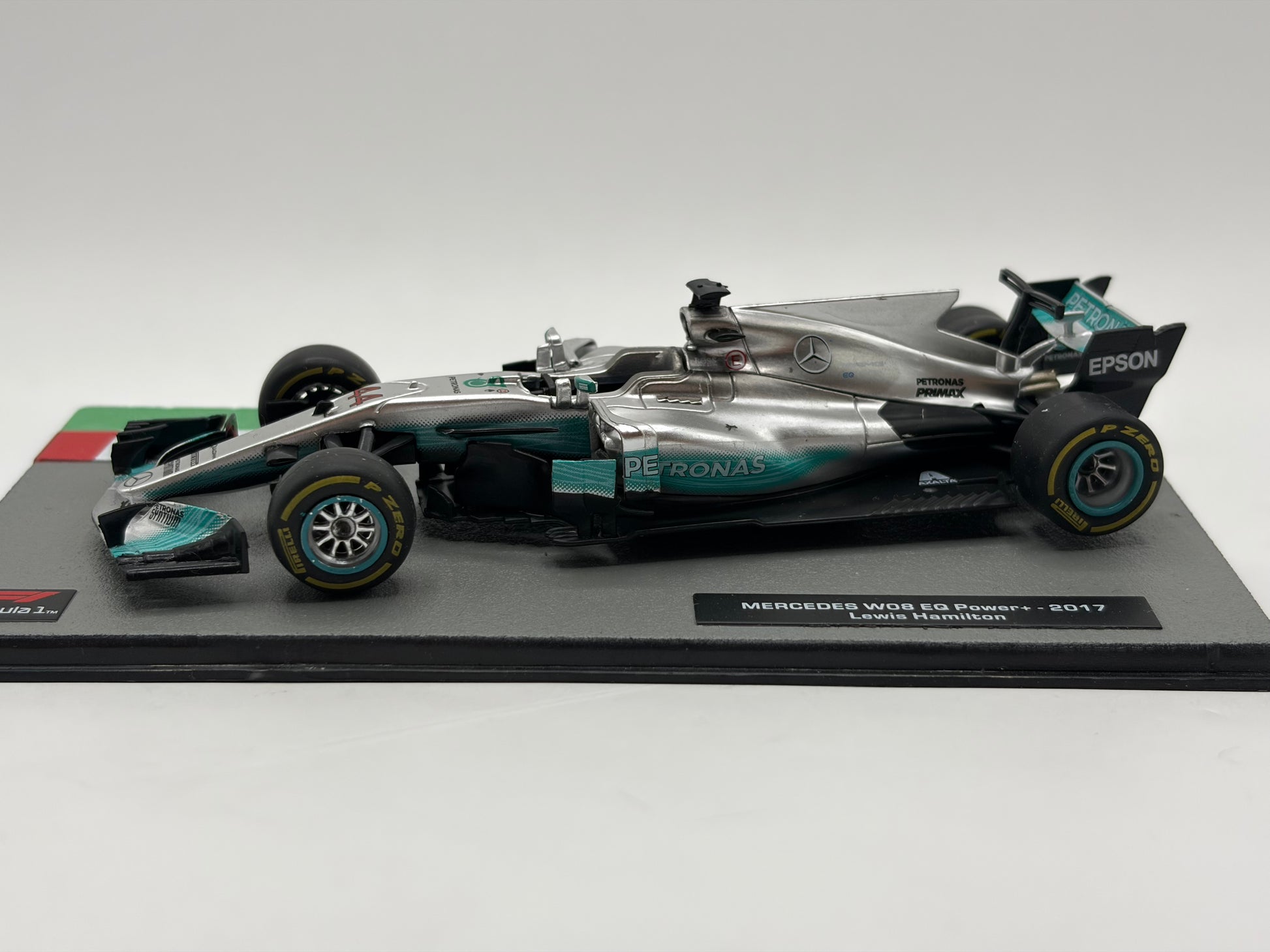1/43 2017 Mercedes-Benz W08 - Lewis Hamilton | Model F1 Car