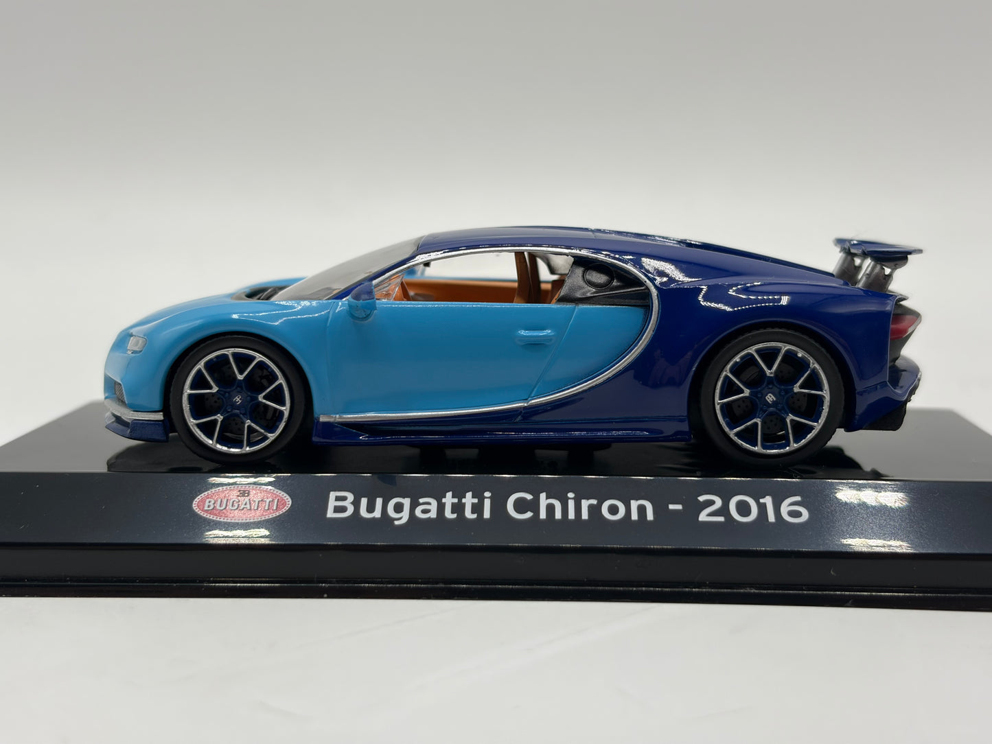 1/43 2016 Bugatti Chiron | Model Car | Supercar Collection