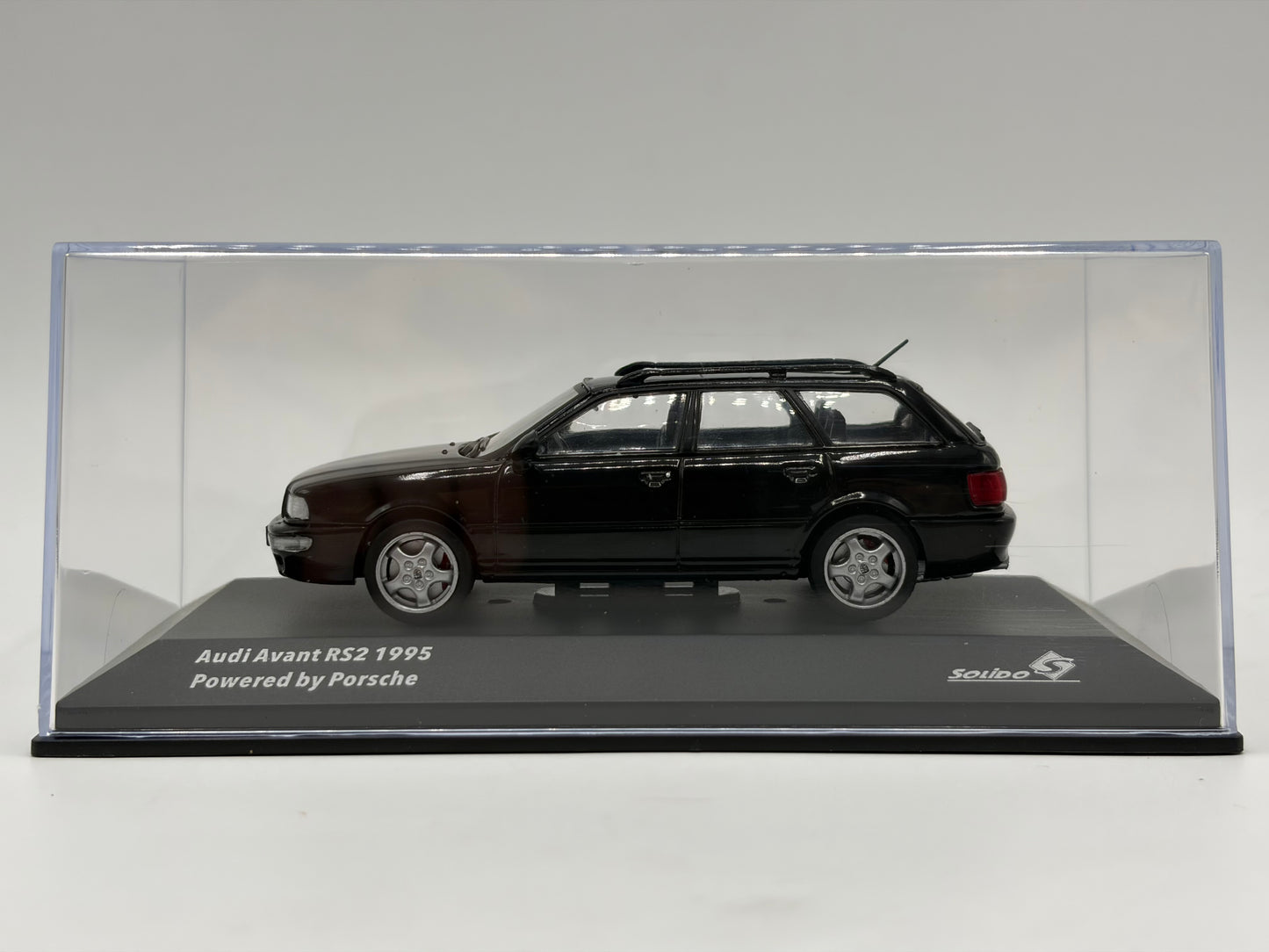 1/43 1995 Audi RS2 Avant - Black - Solido | Model Car