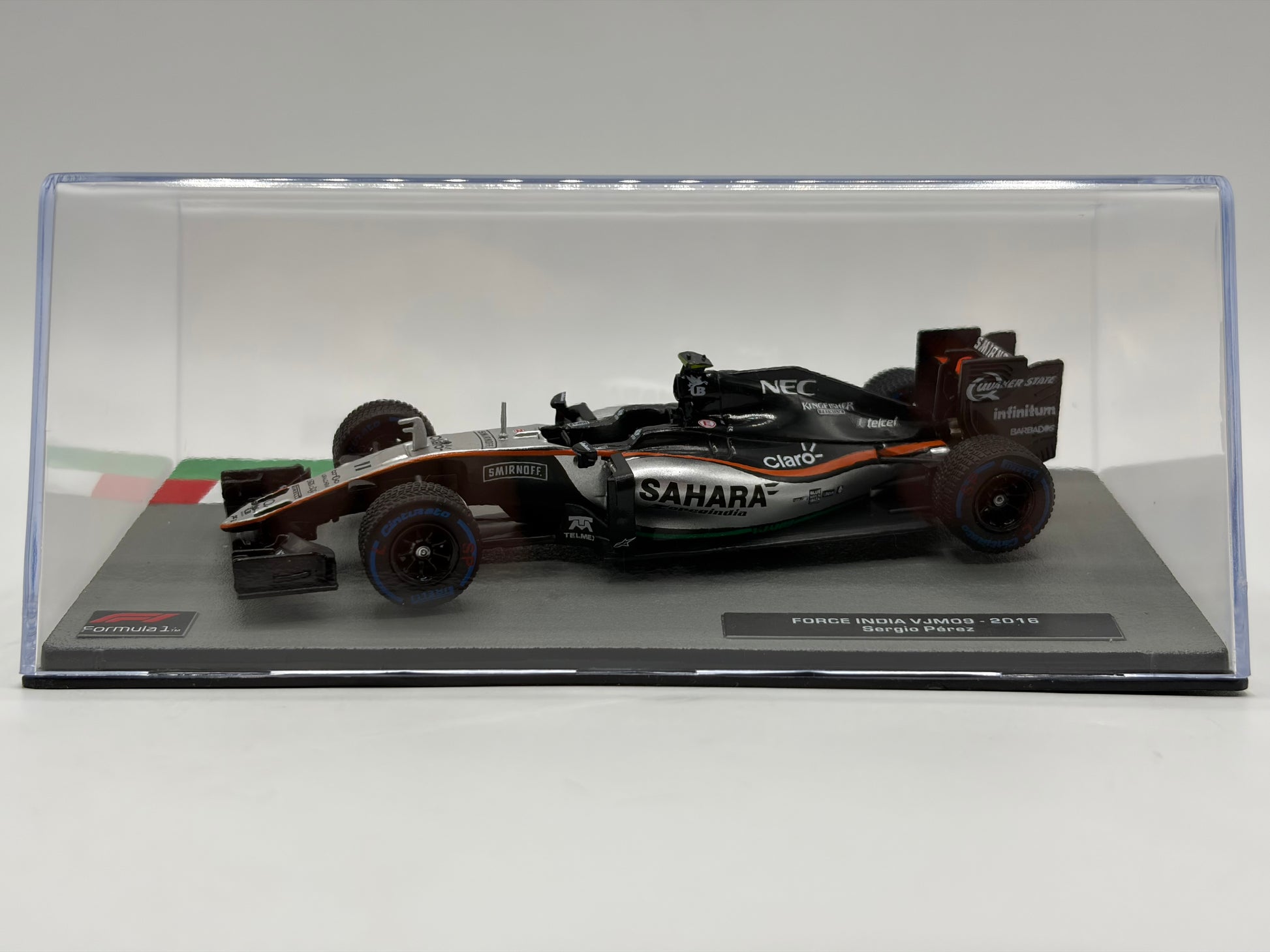 1/43 2016 Force India VJM09 - Sergio Perez | Model F1 Car