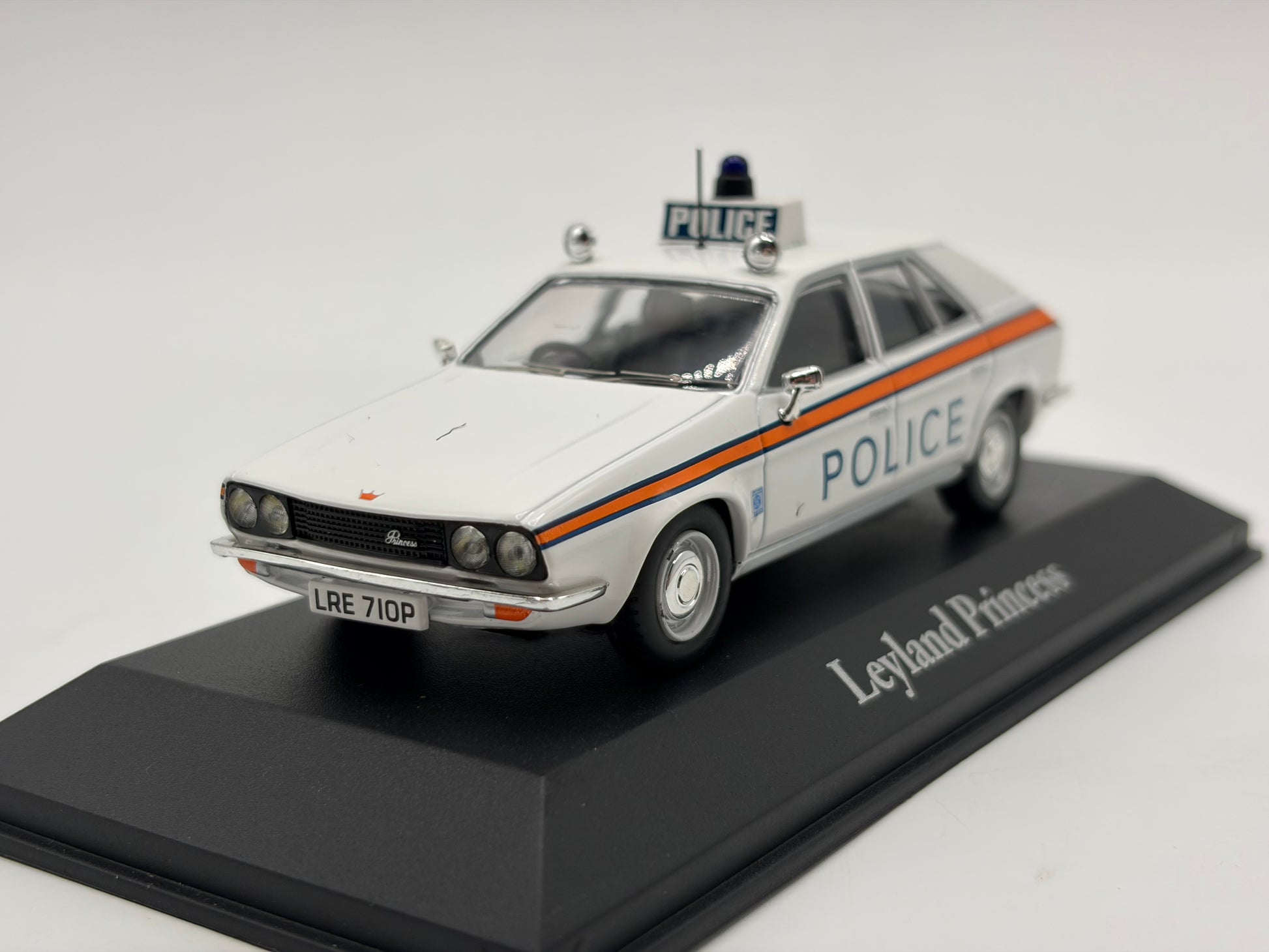1/43 1976 Leyland Princess - Staffordshire Police | Model Police Car