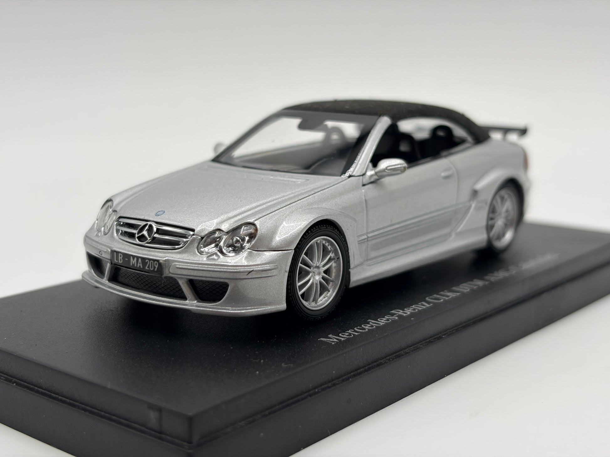 1/43 2006 Mercedes-Benz CLK DTM AMG Cabriolet - Kyosho | Model Car