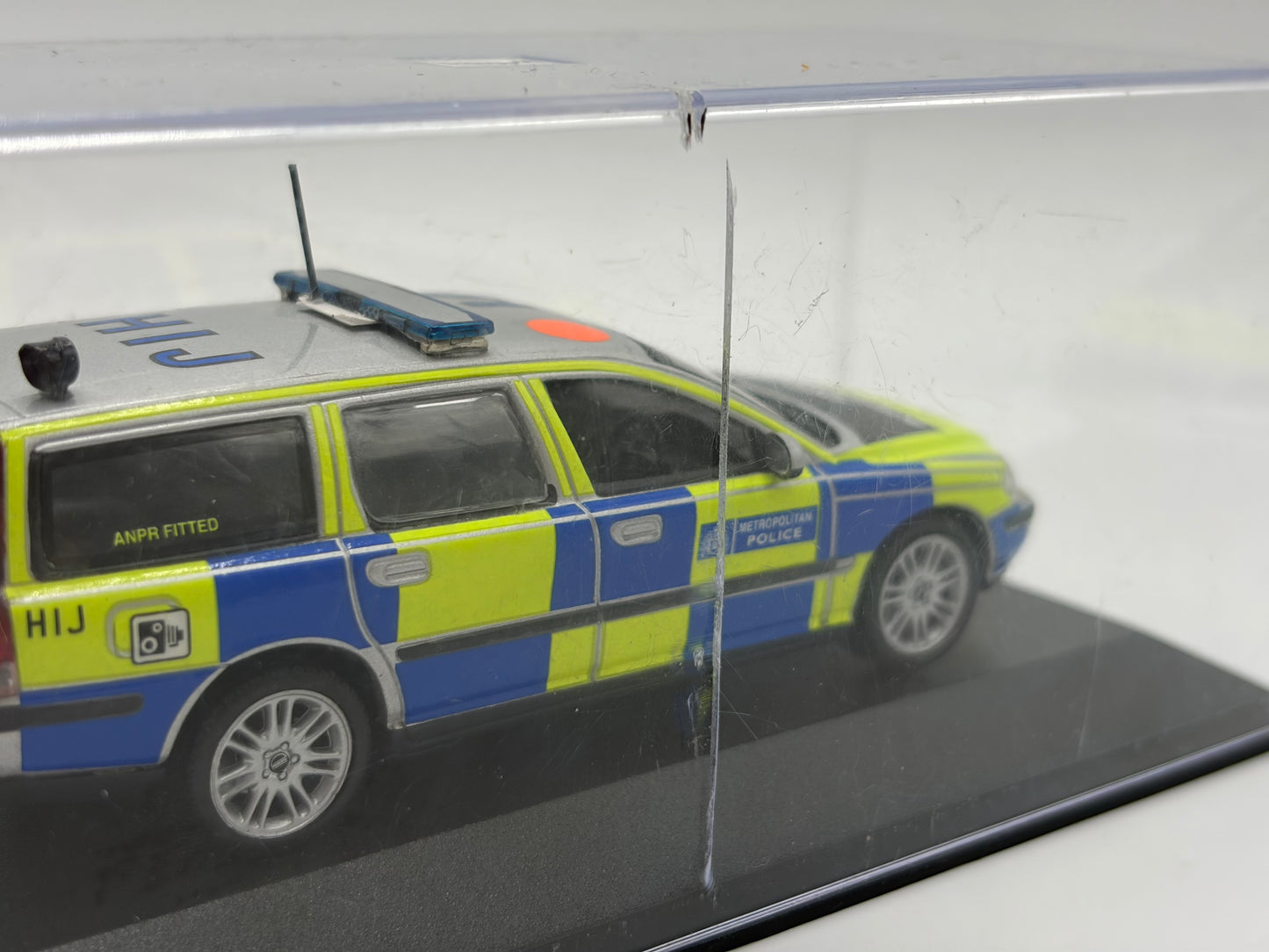 1/43 2006 Volvo V70 - Metropolitan Police | Model Police Car