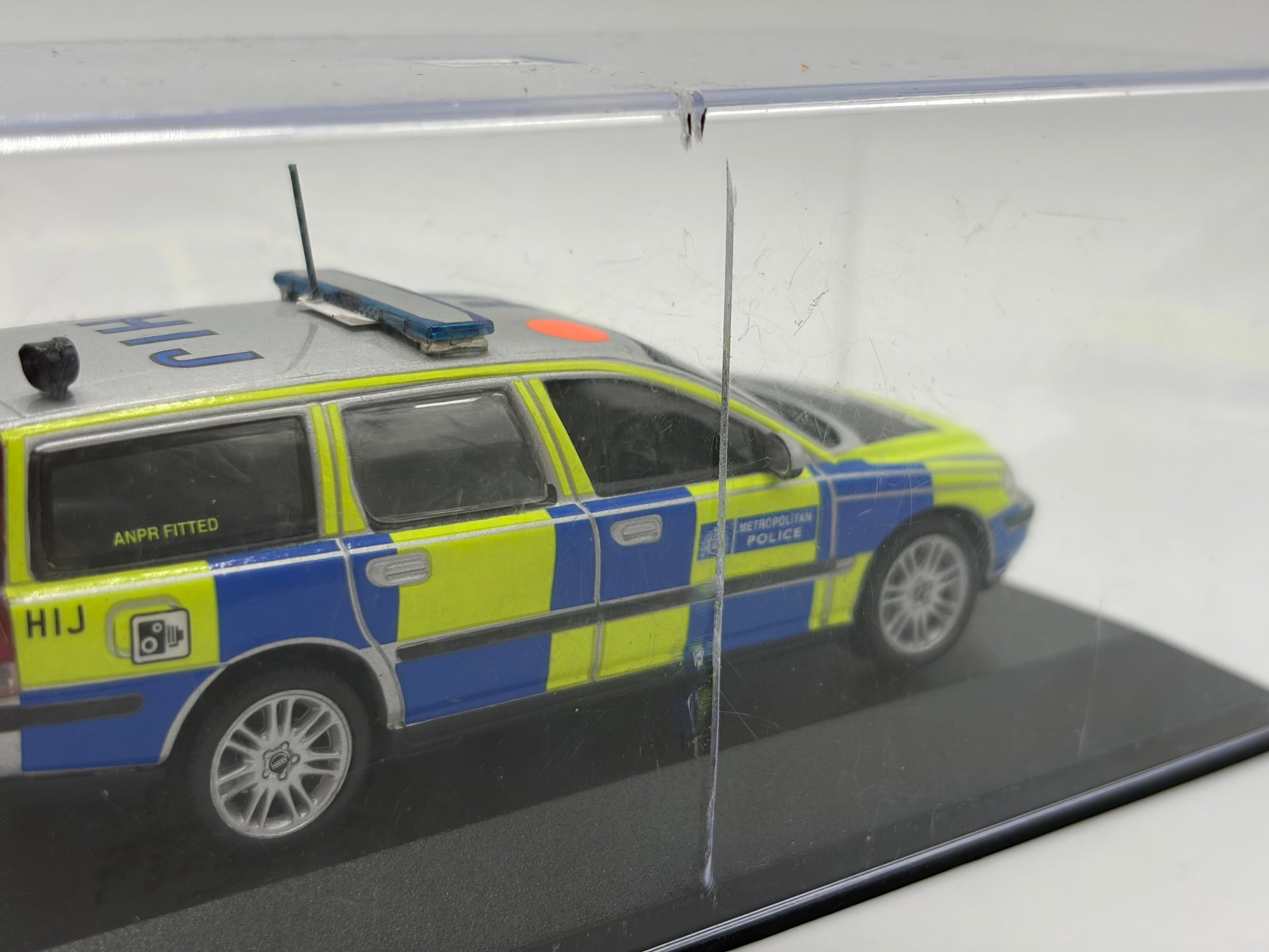 1/43 2006 Volvo V70 - Metropolitan Police | Model Police Car