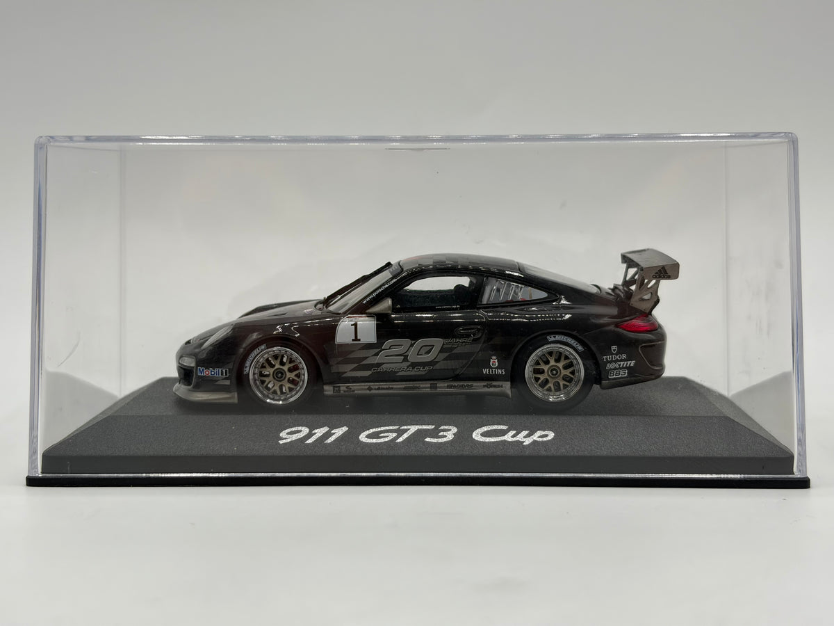 1/43 2010 Porsche 911 (997) GT3 Cup - Frédéric Makowiecki - Minichamps | Model Car