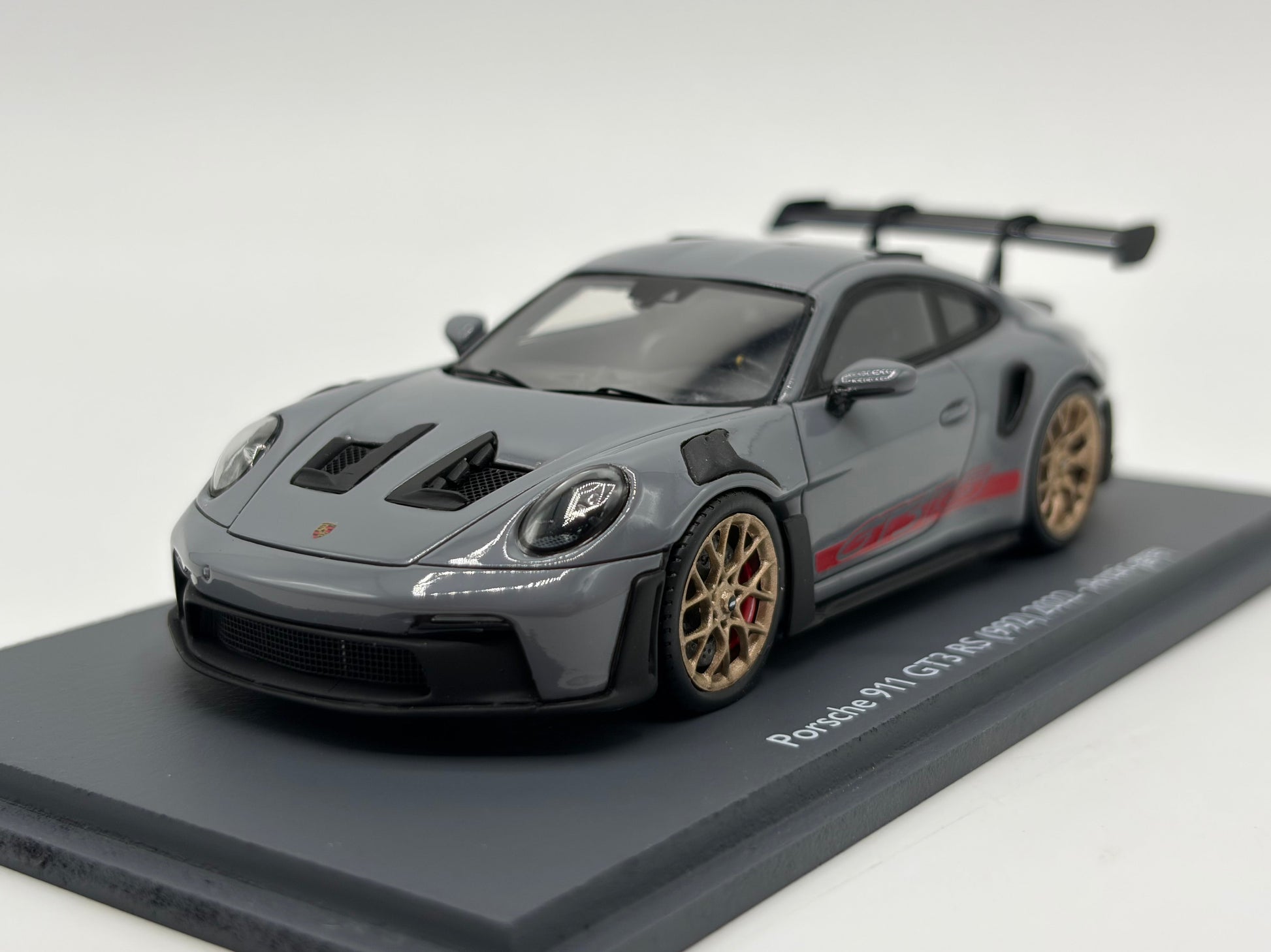 1/43 2022 Porsche 911 GT3 RS (992) - Arctic Grey - Schuco | Model Car