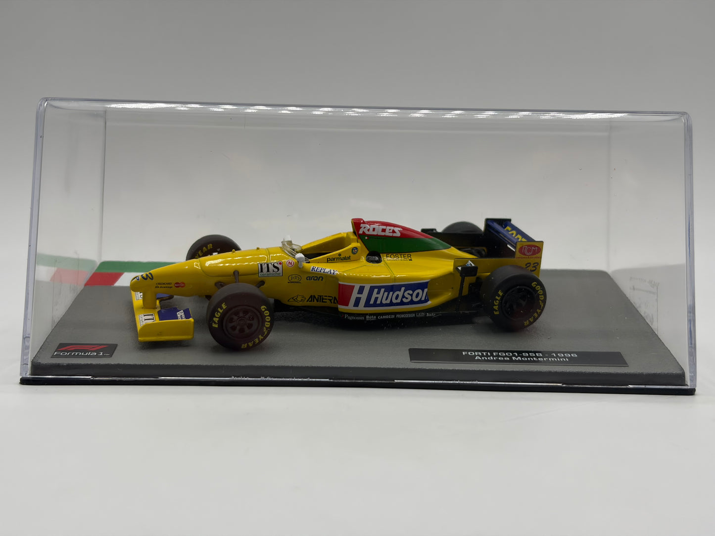 1/43 1996 Forti FG01-95B - Andrea Montermini | Model F1 Car