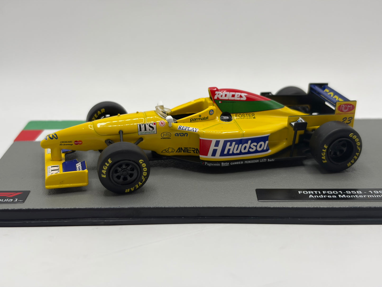 1/43 1996 Forti FG01-95B - Andrea Montermini | Model F1 Car