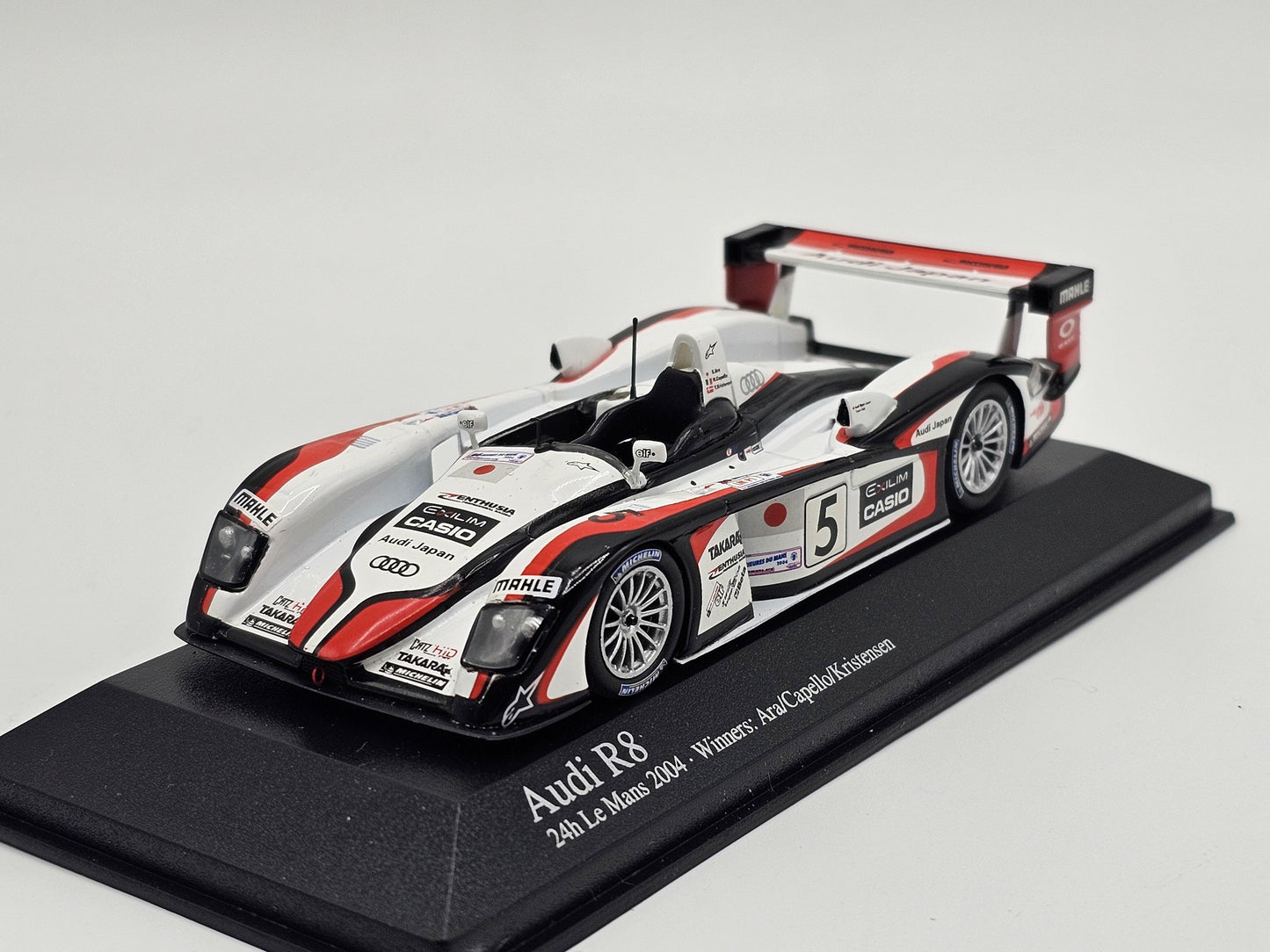 1/43 2004 Audi R8 - Ara / Capello / Kristensen - Minichamps