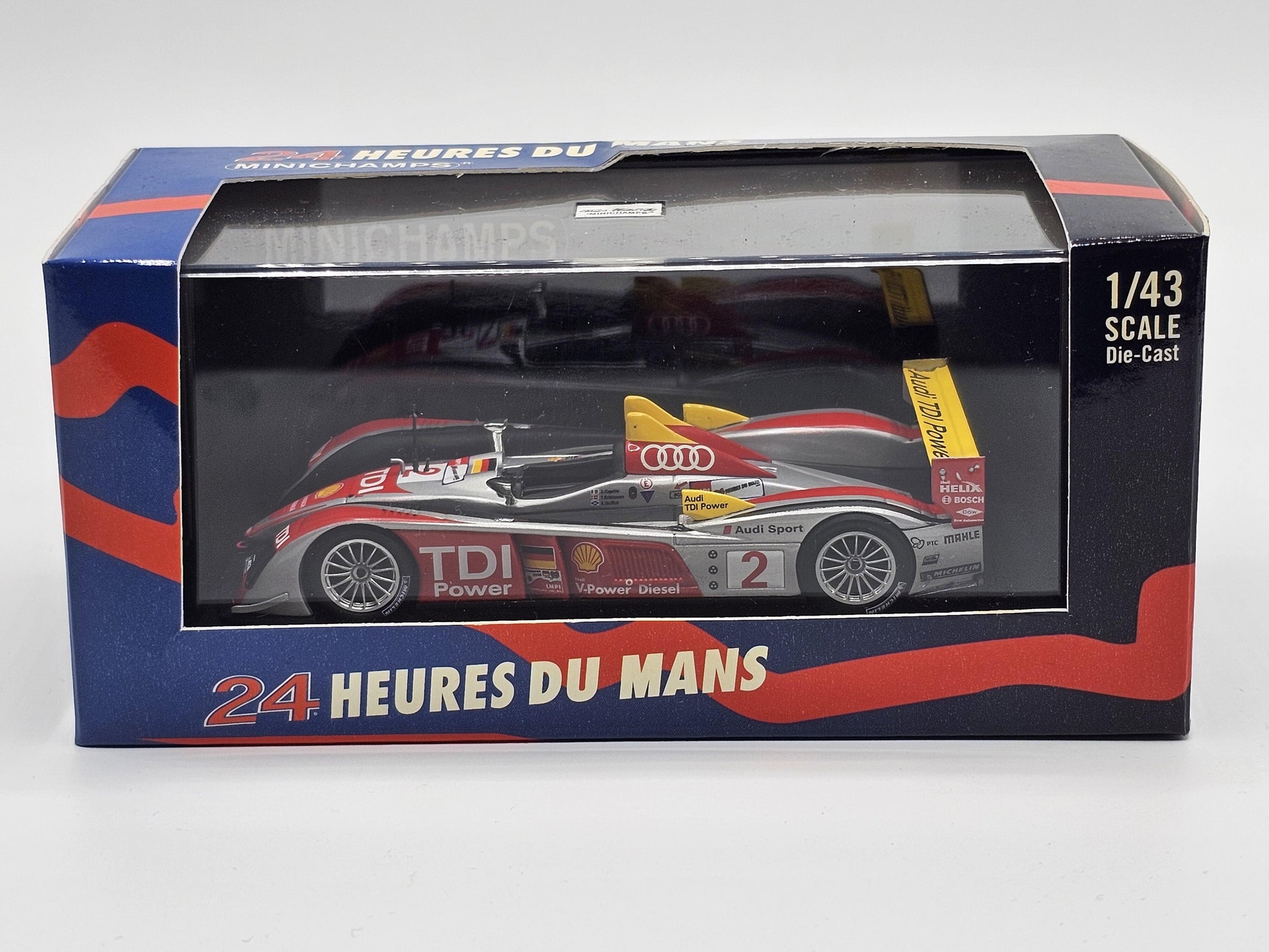1/43 2008 Audi R10 TDI - Capello / Kristensen / McNish - Minichamps | Model Le Mans Car