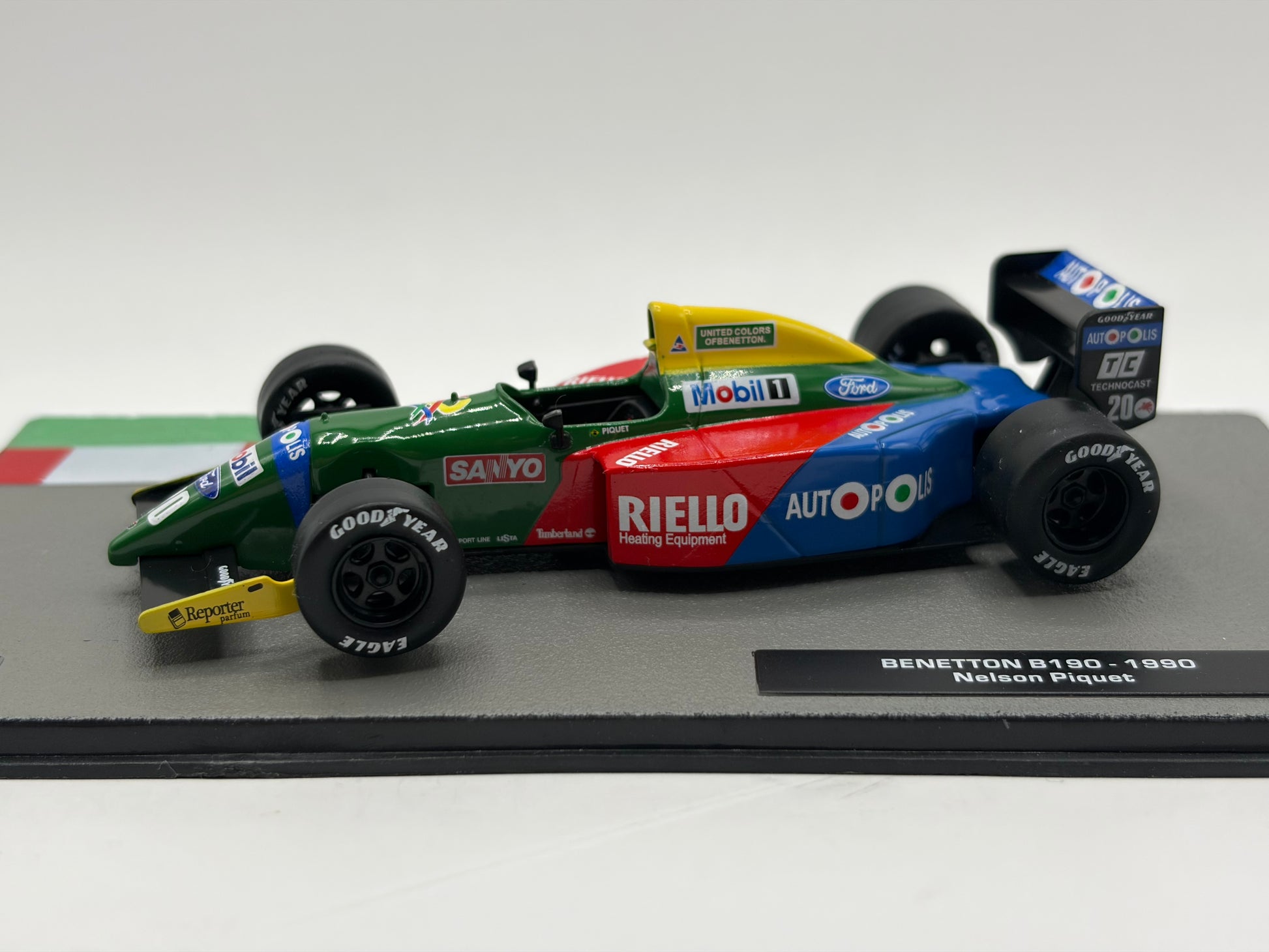 1/43 1990 Benetton B190 - Nelson Piquet | Model F1 Car