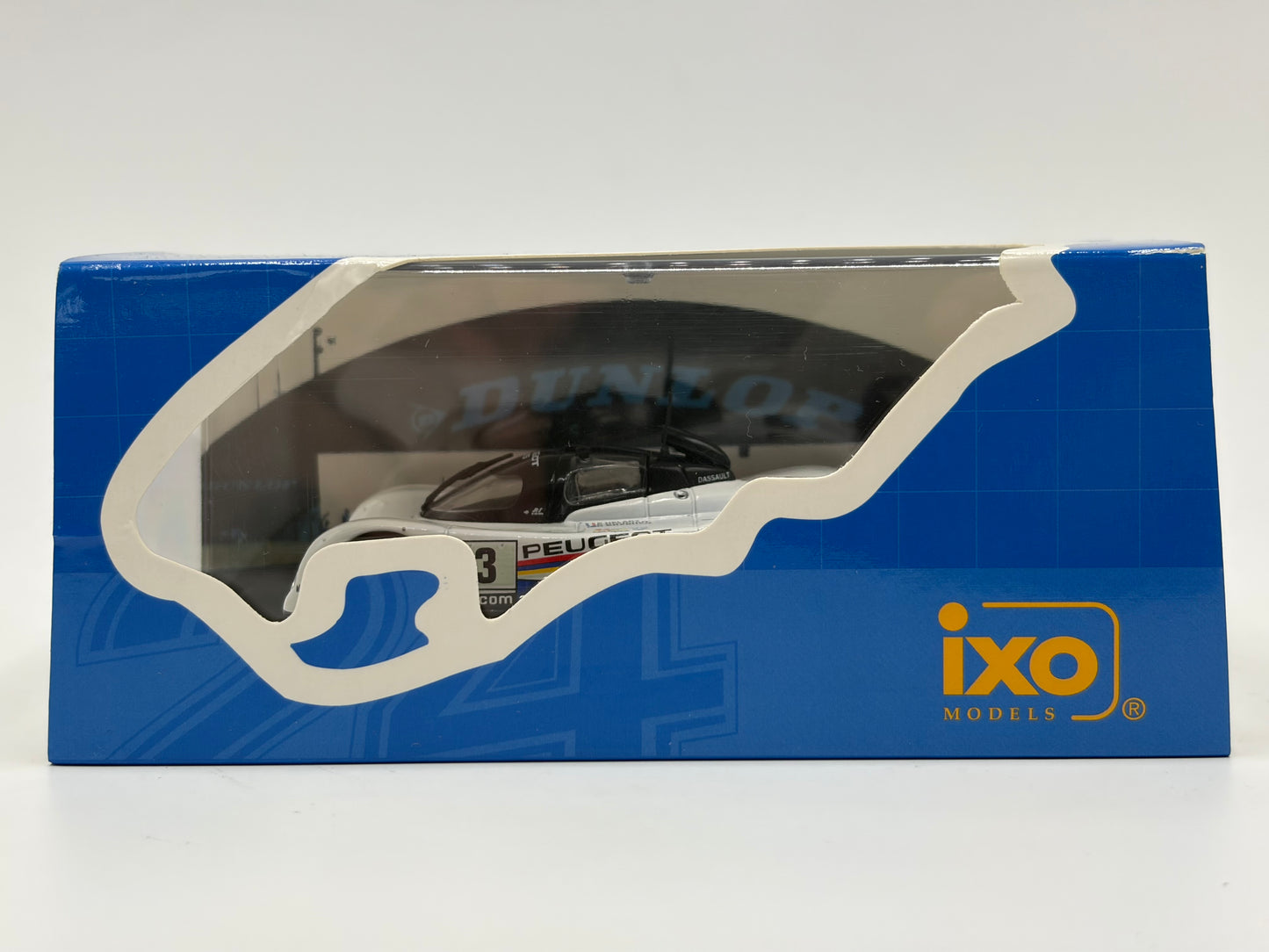 1/43 1993 Peugeot 905 - Bouchut / Brabham / Helary - IXO | Model Le Mans Car