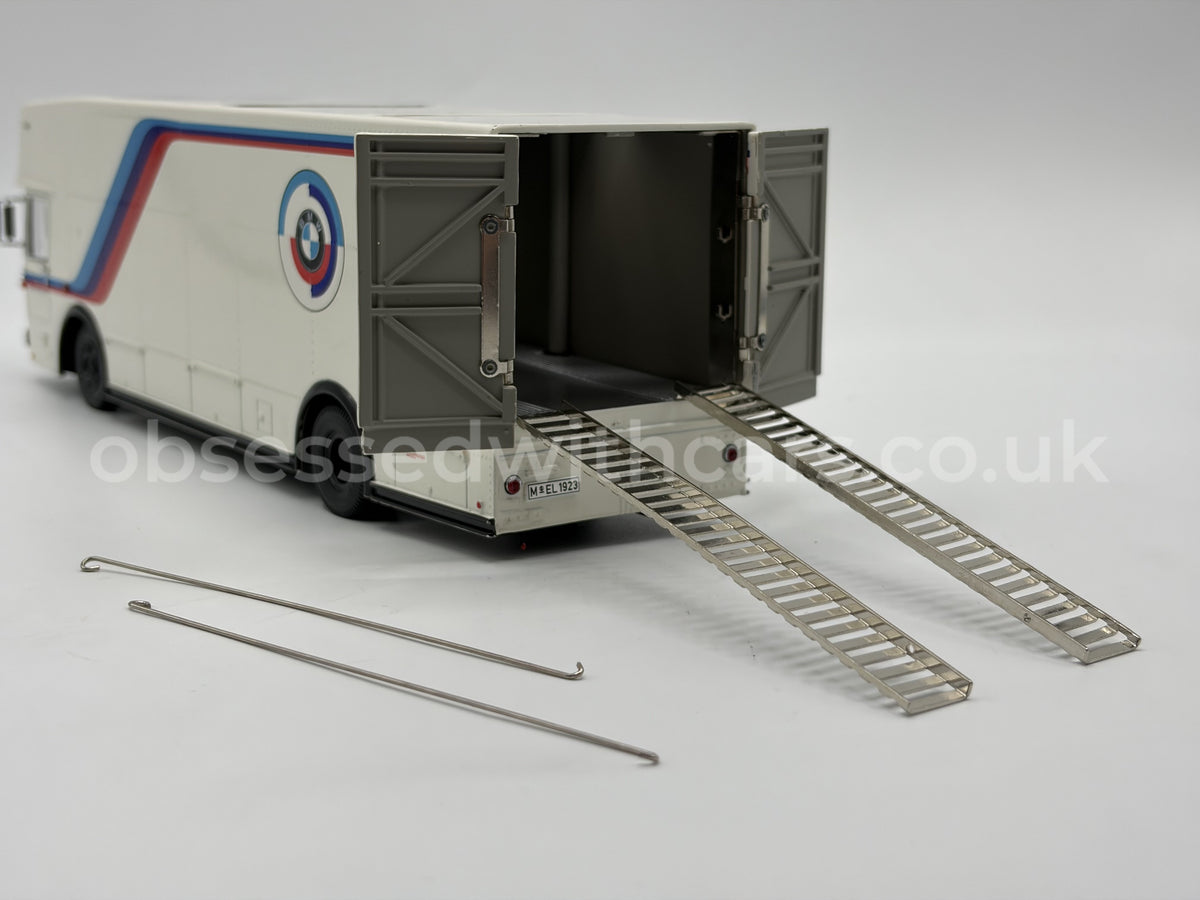 1/43 1972 Mercedes-Benz Renntranspoter - BMW Motorsport  - Premium Classixxs