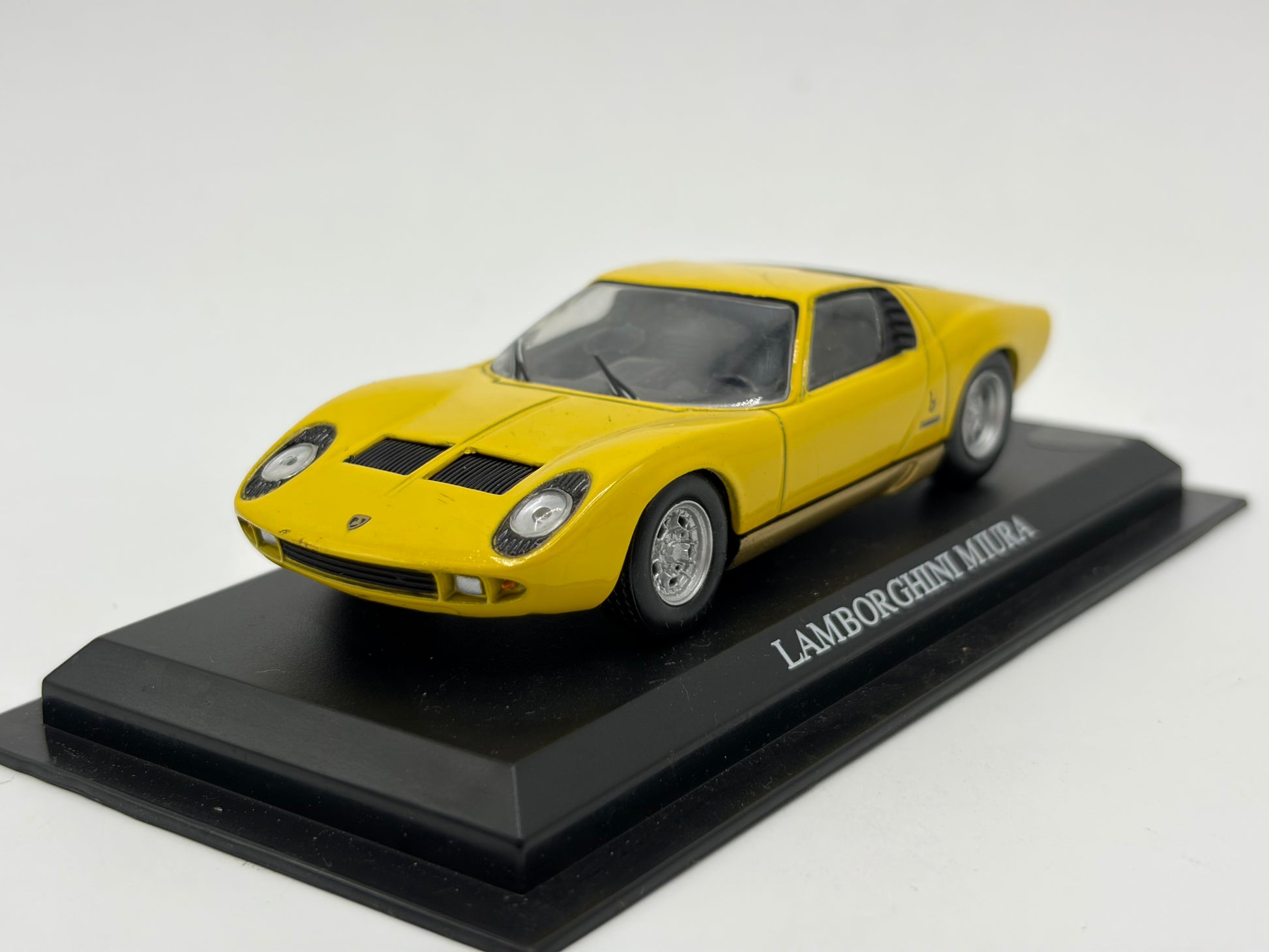 1/43 1966 Lamborghini Miura - Del Prado | Model Car
