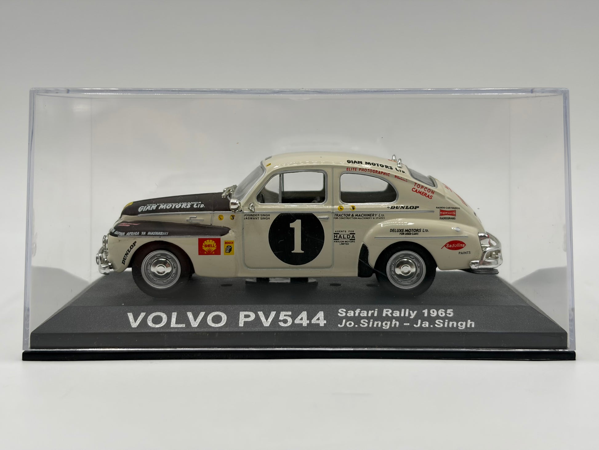 1/43 1965 Volvo PV544 - Safari Rally - Singh / Singh | Model Rally Car