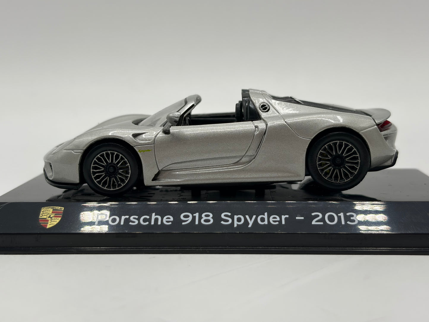 1/43 2013 Porsche 918 Spyder | Model Car | Supercar Collection